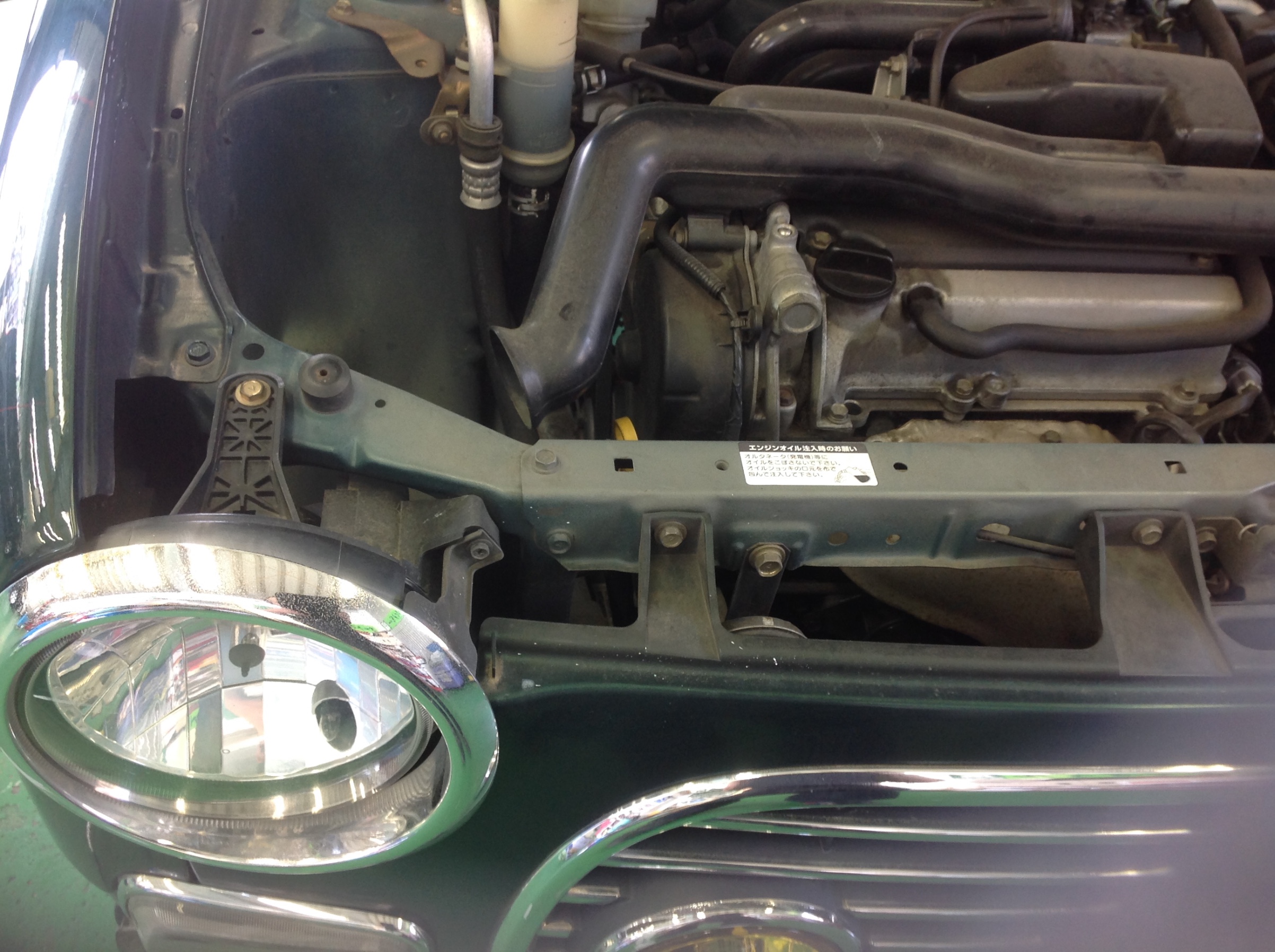 ダイハツミラジーノの、タイミングベルト交換です。