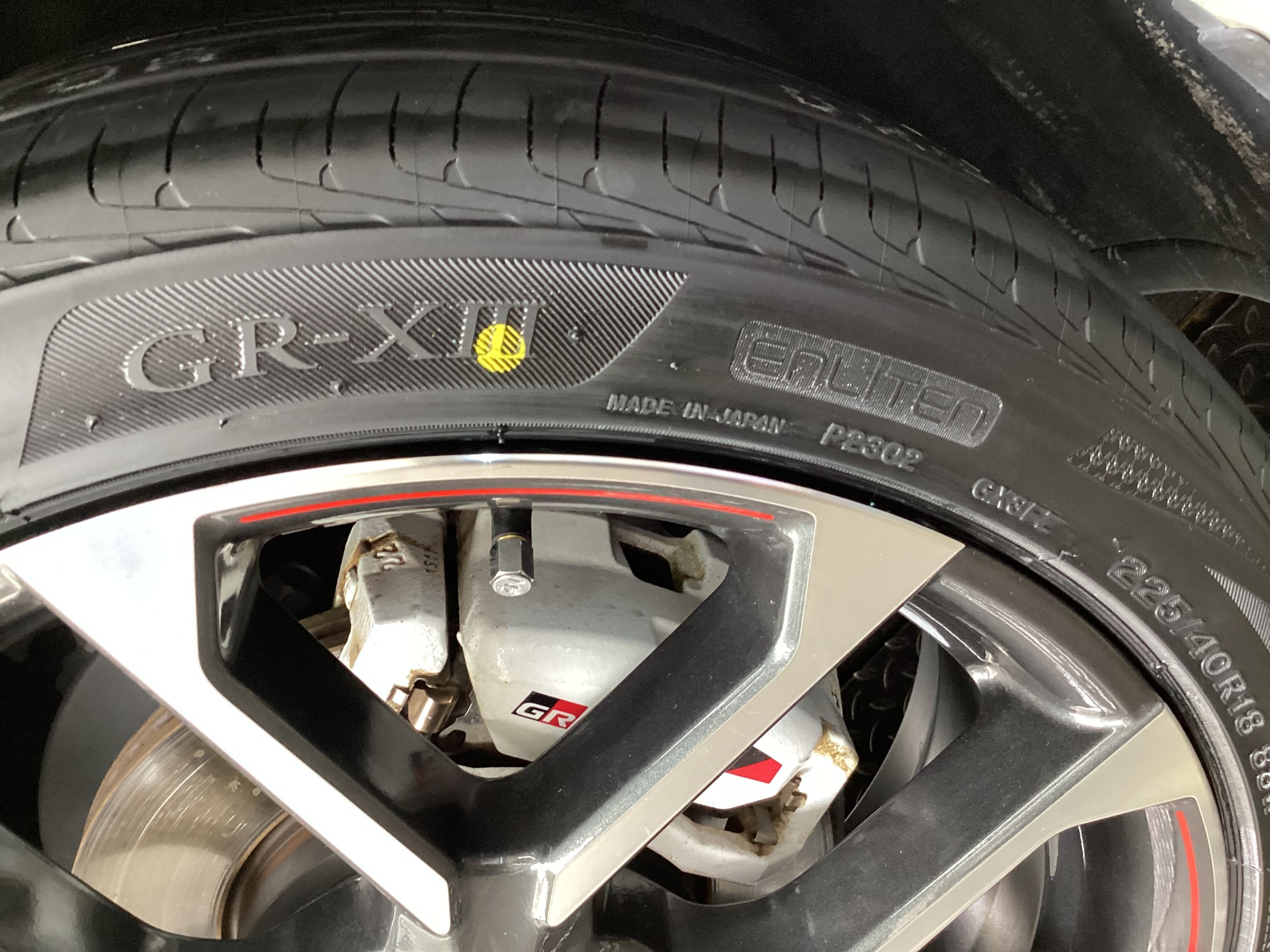 TOYO ブラポリ 18インチ225/40R18 7J PCD100 プリウス TOYO ブラポリ 18インチ225/40R18 7J PCD100 プリウス TOYO ブラポリ