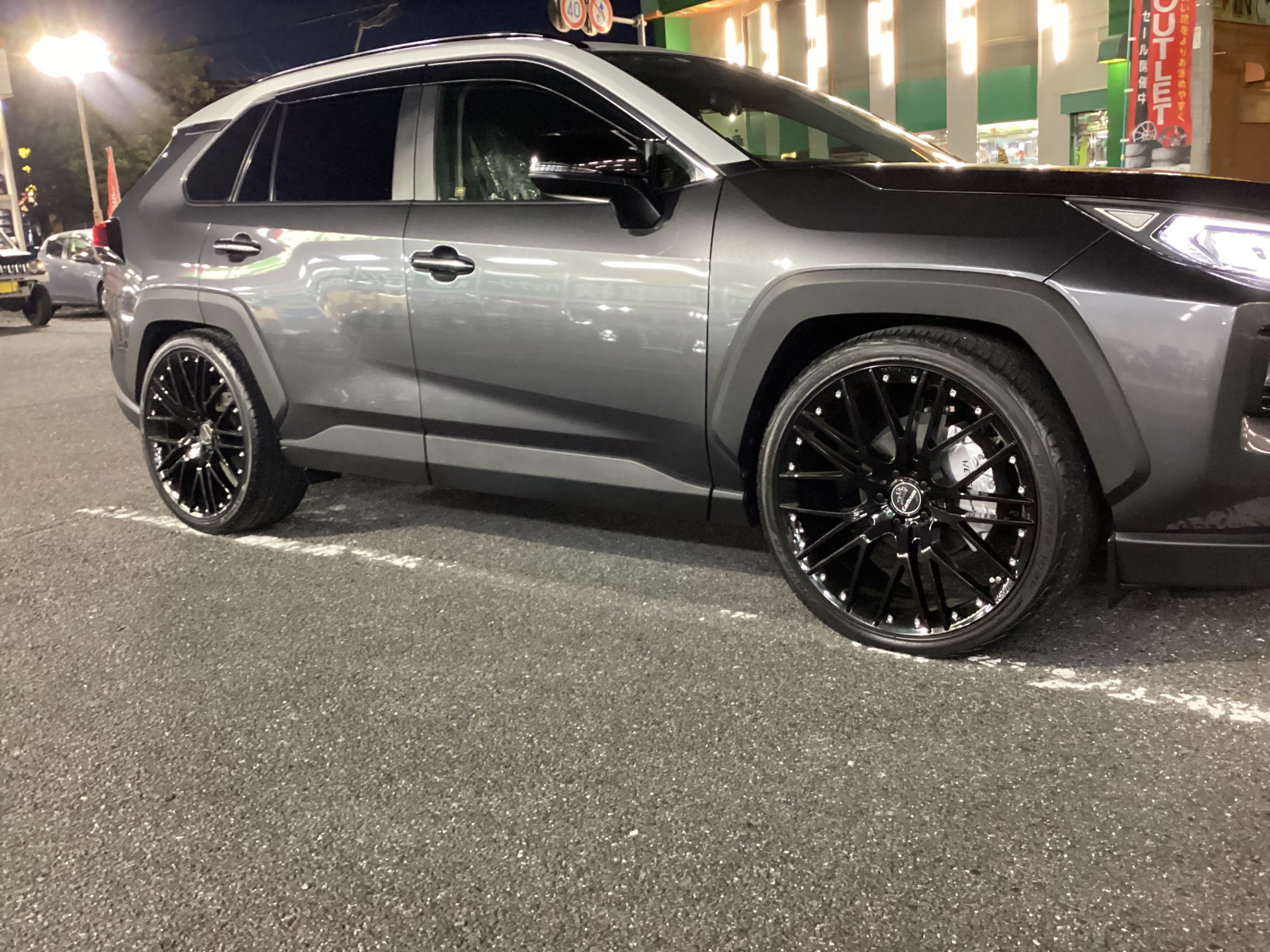 トヨタ・RAV4(MXAA54)〜車高調取り付け(TEIN FLEX Z)〜 | 店舗お