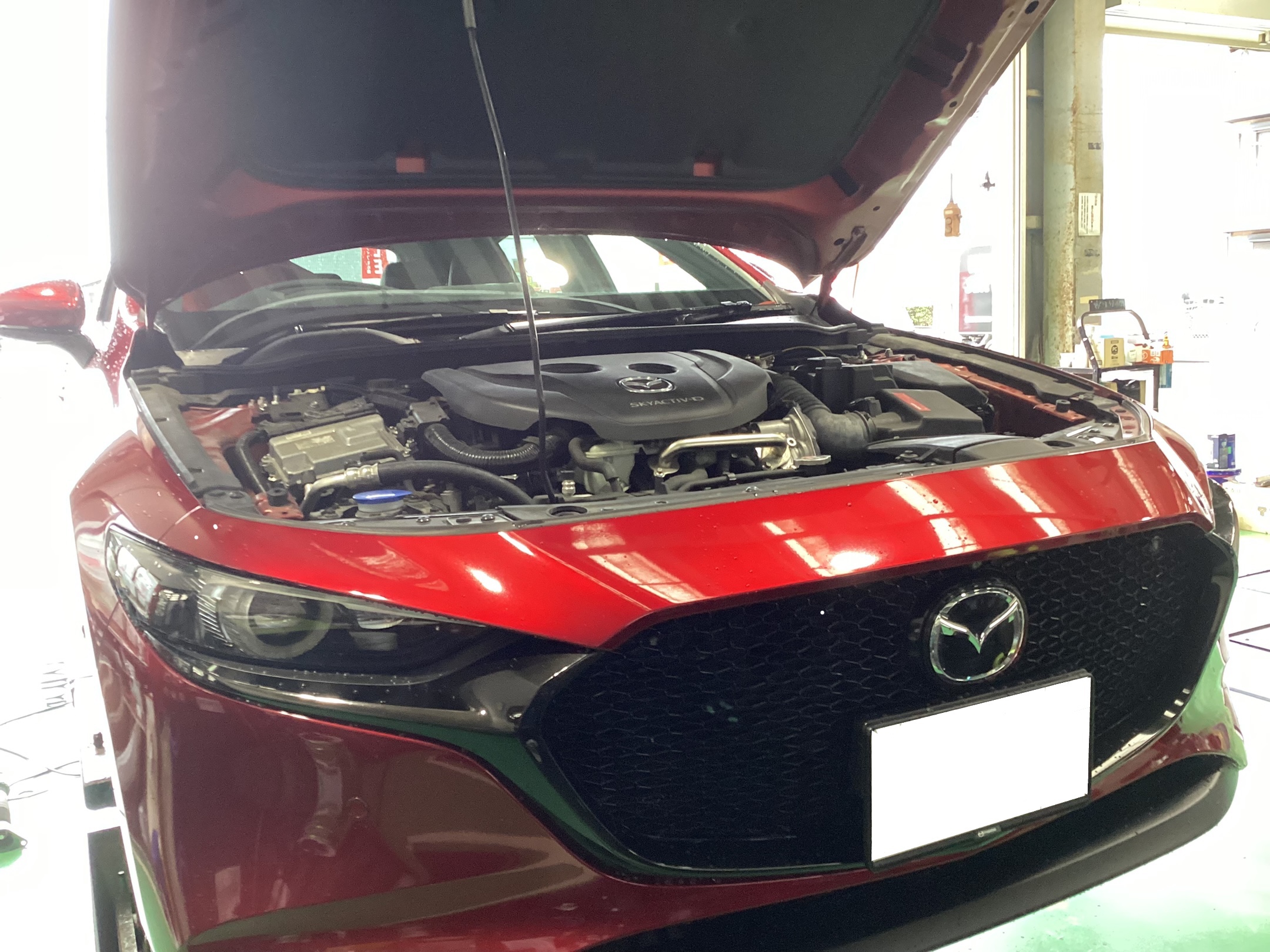マツダ【MAZDA3】ファストバック（BP8P） テインEDFC5お取り付け