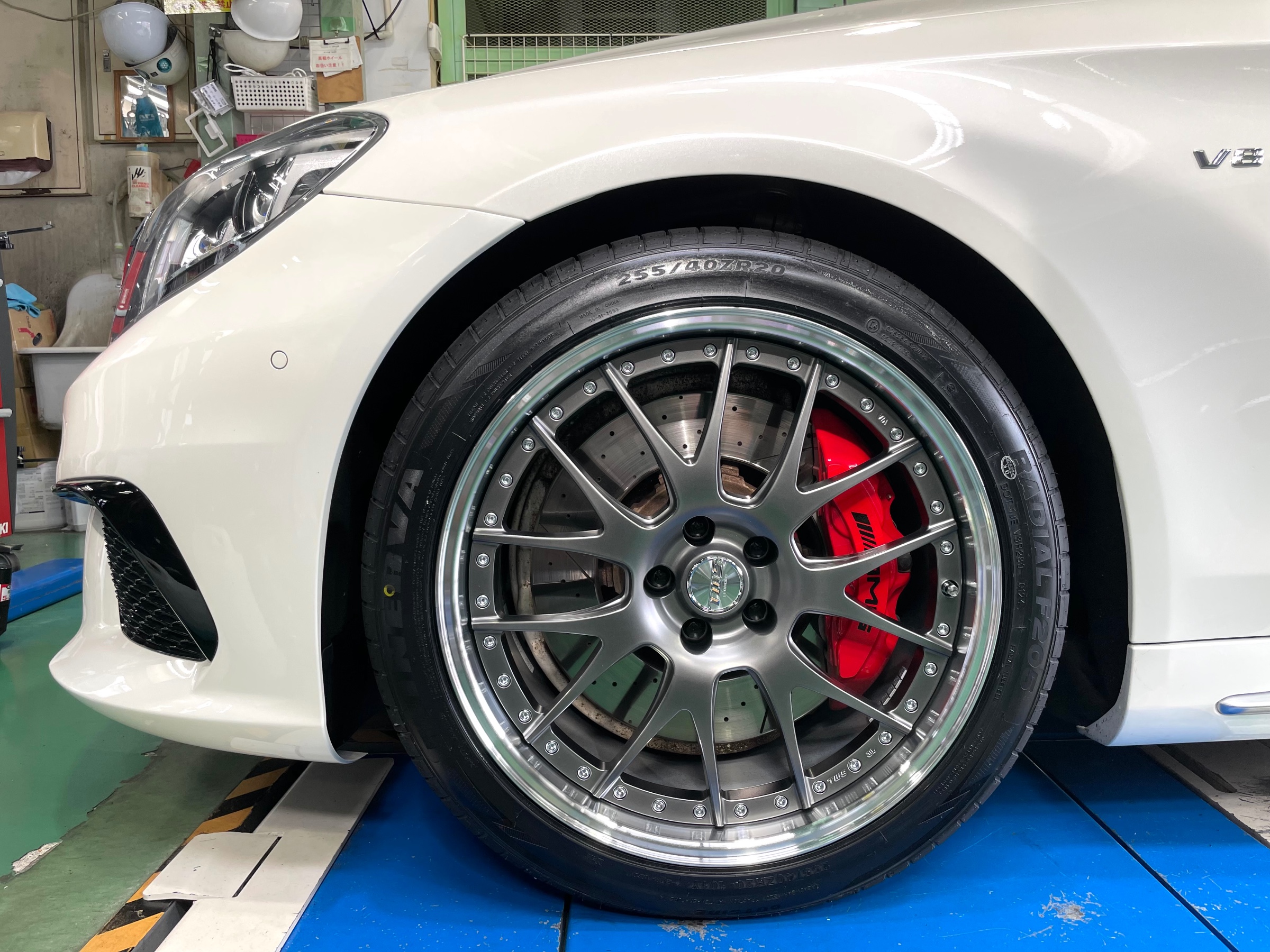 メルセデス・ベンツ S63 AMG　アルミホイール交換 装着後 TWS Exlete 107M