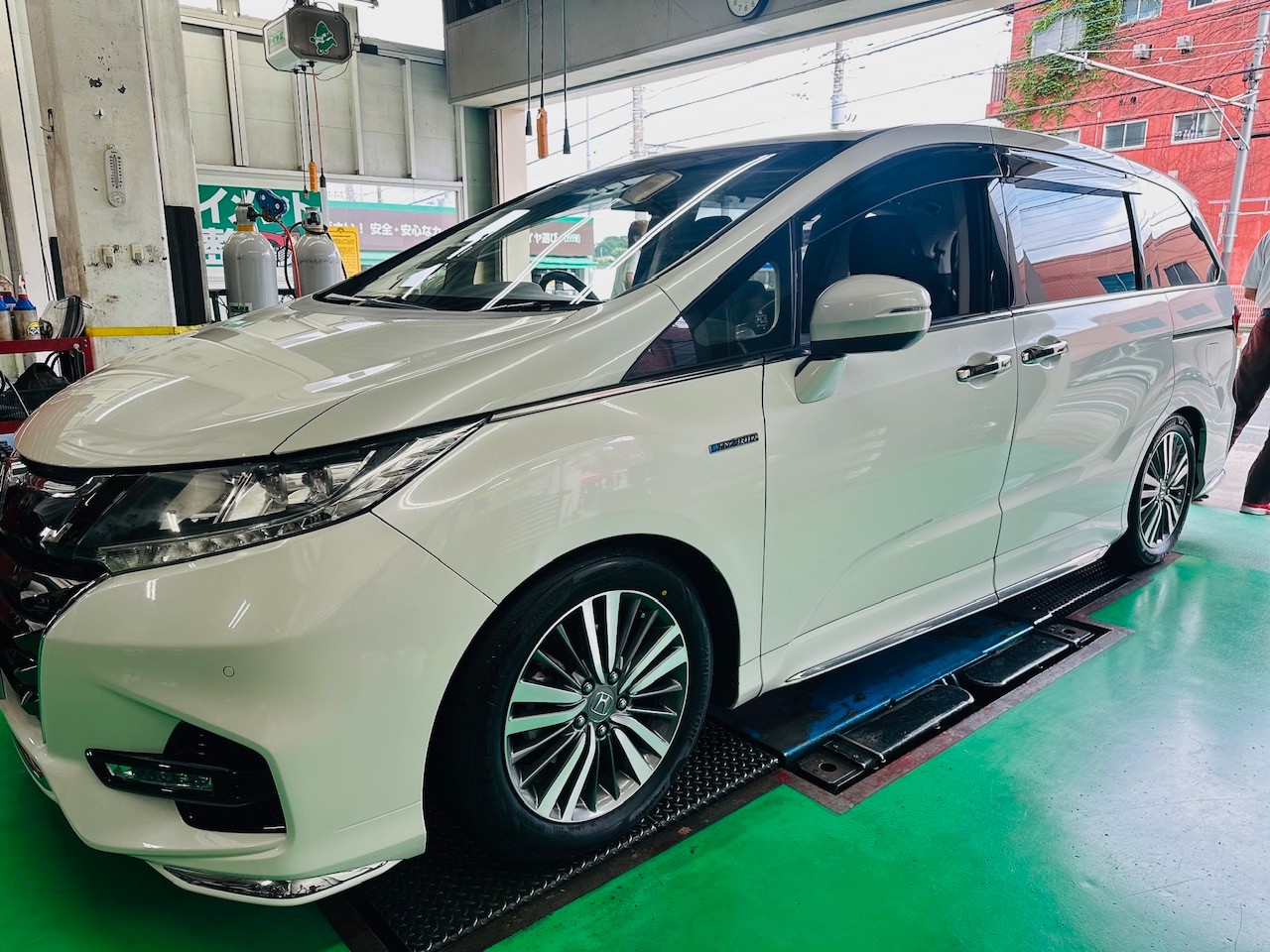 ホンダ オデッセイ レグノGR-XⅢ 取付 | 店舗おススメ情報 | タイヤ館