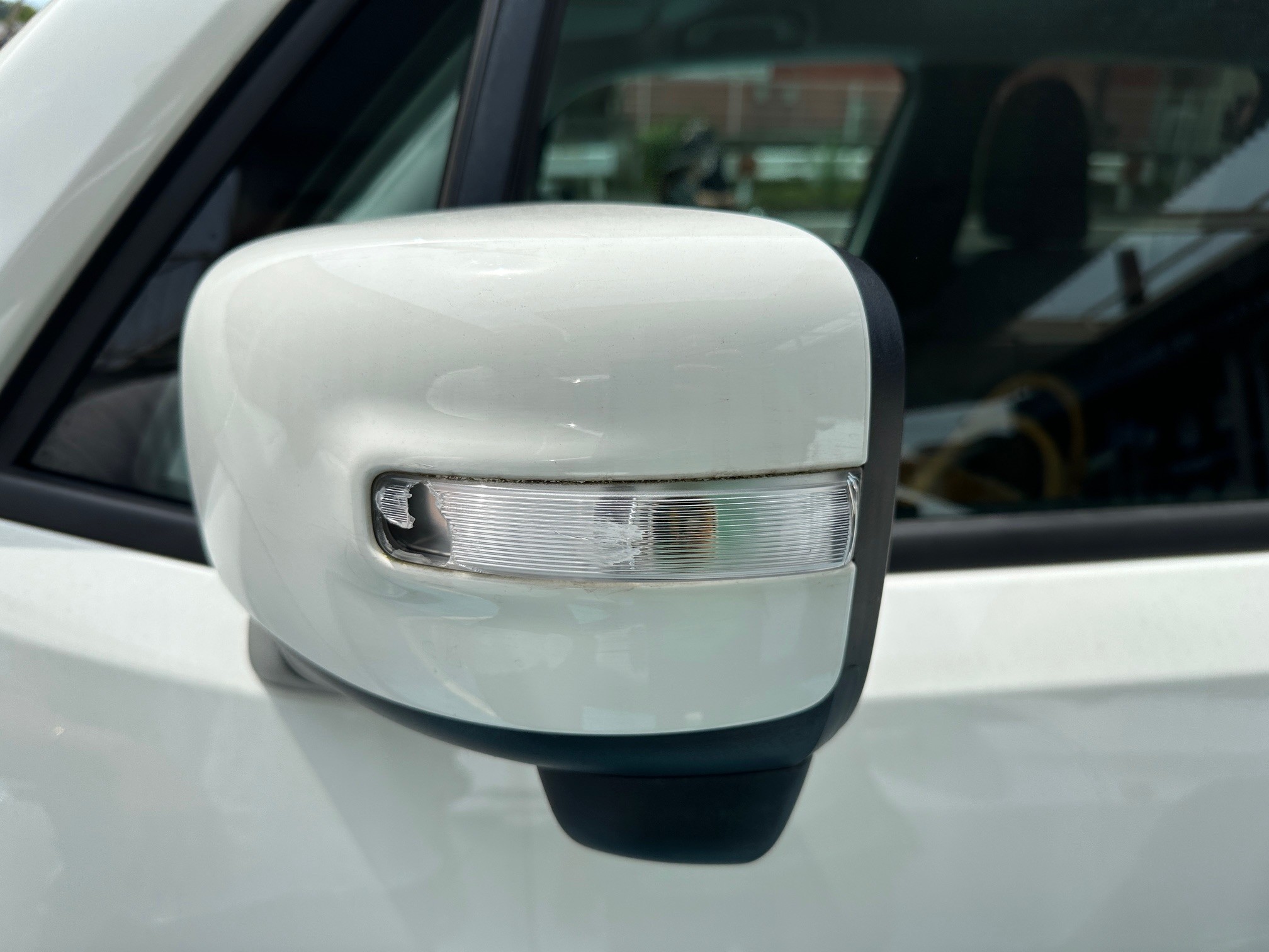 JEEP レネゲード タイヤ・バッテリー・ブレーキパッド・ウィンカー