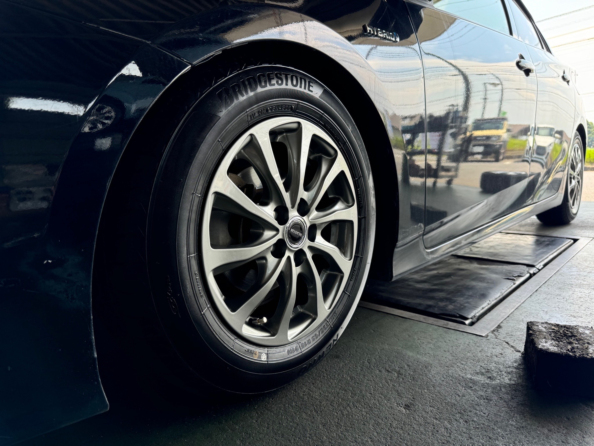 50プリウス バルミナ×NEWNOでタイヤホイール交換！ | 店舗おススメ情報  