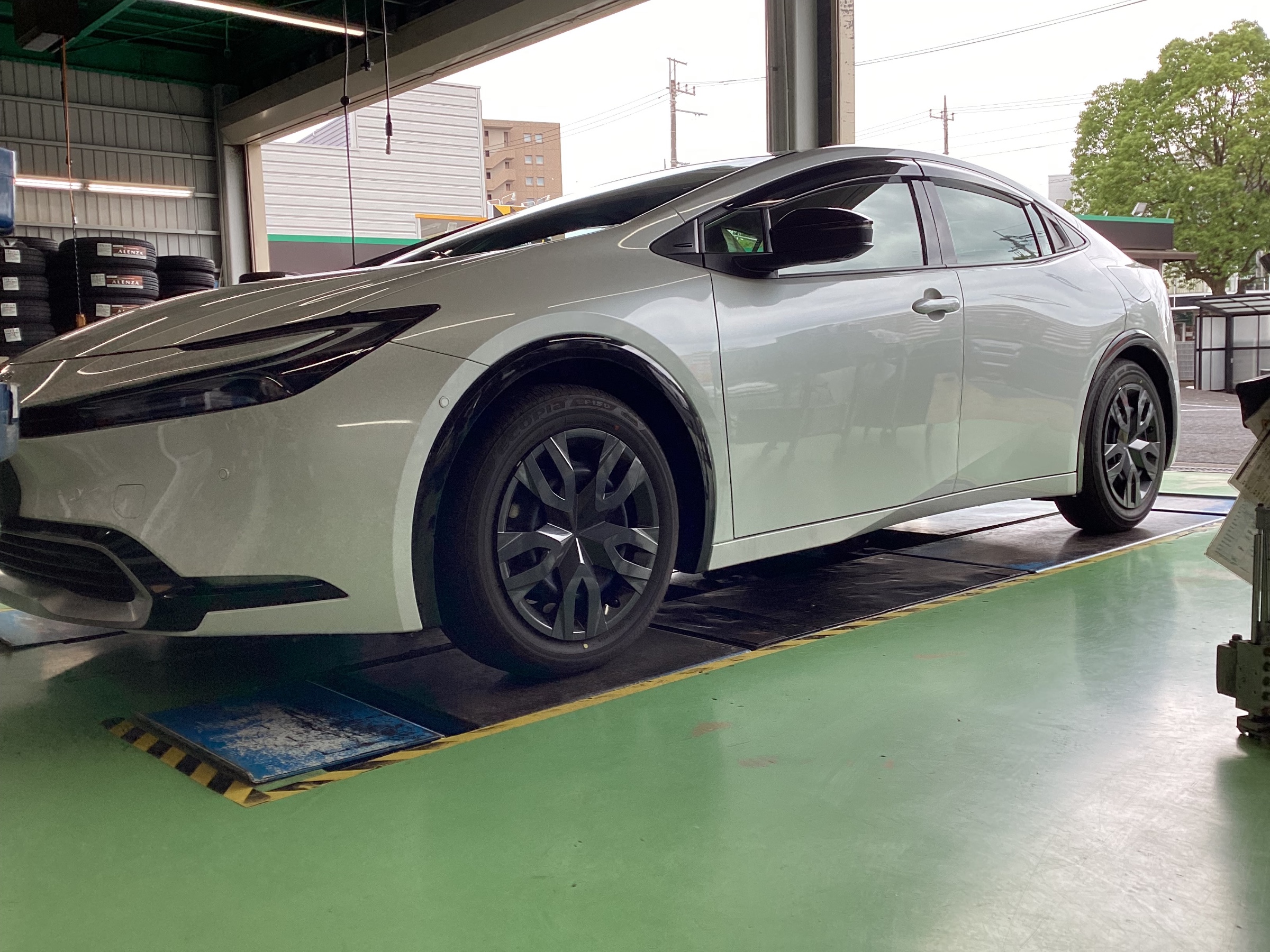 TOYOTA／60系プリウス】のホイール交換 | 店舗おススメ情報
