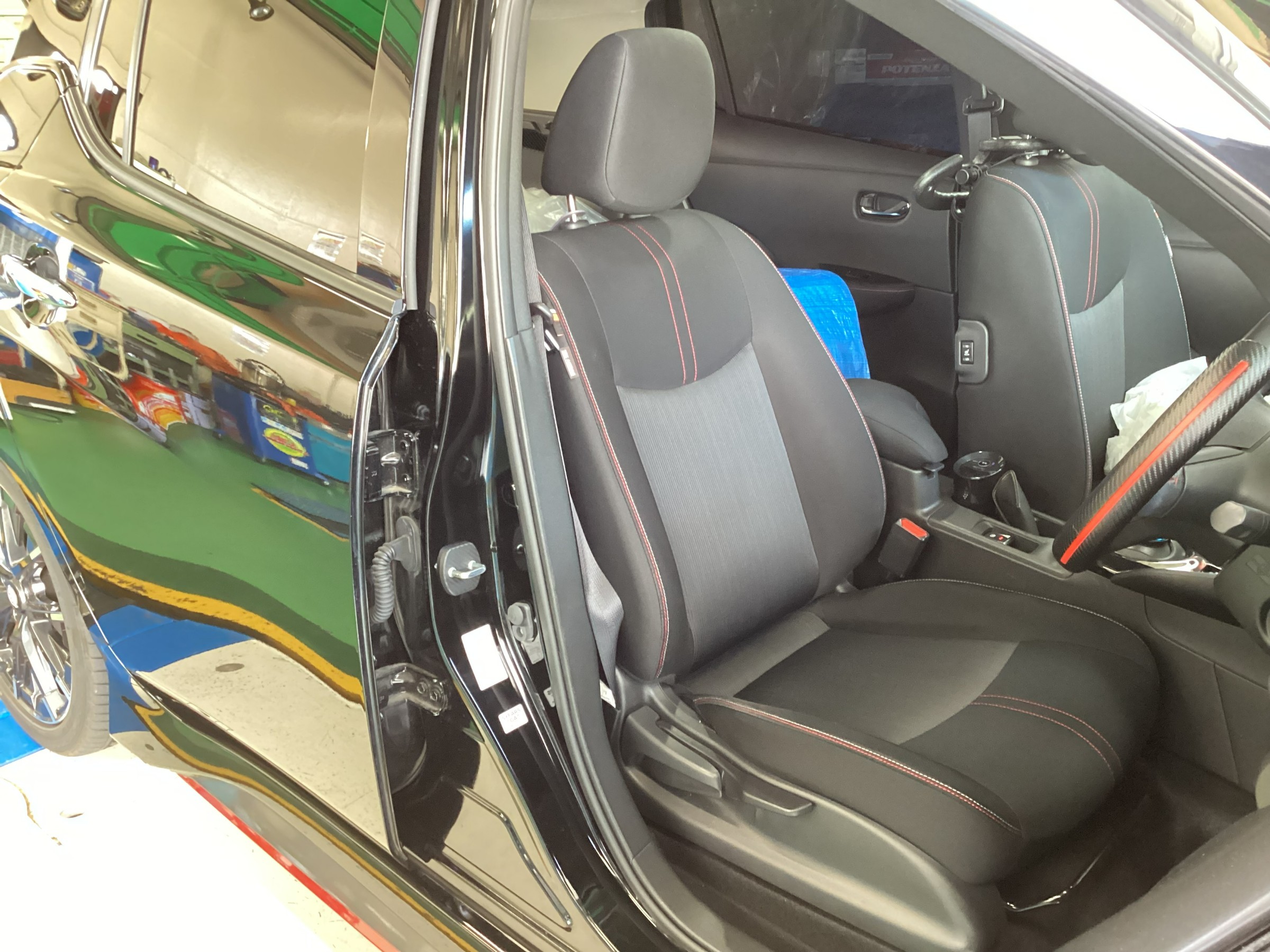 ニッサン リーフ （ZE1） / RECARO LX-F WL110 ヒーター付シート
