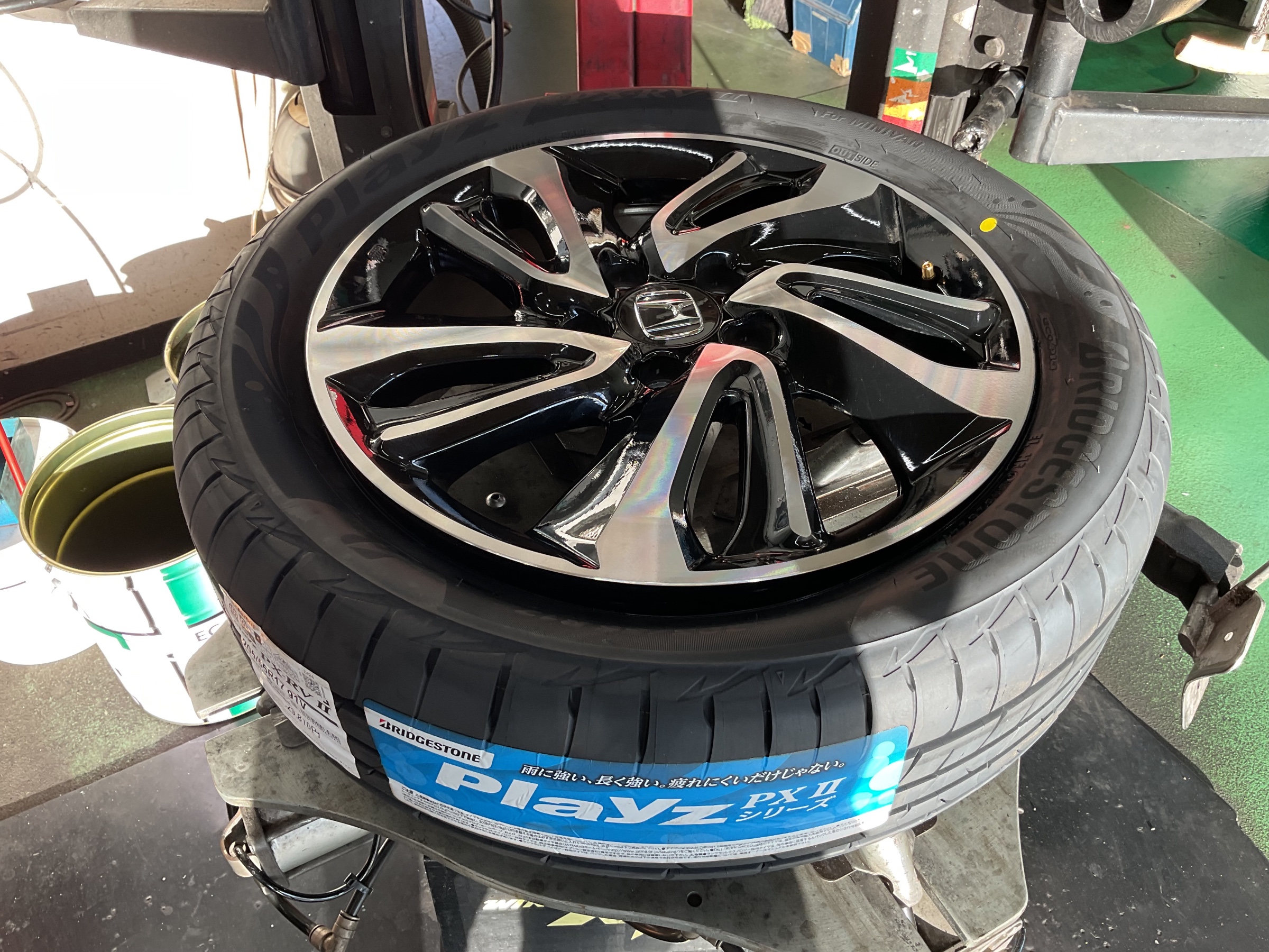タイヤを取り付けました