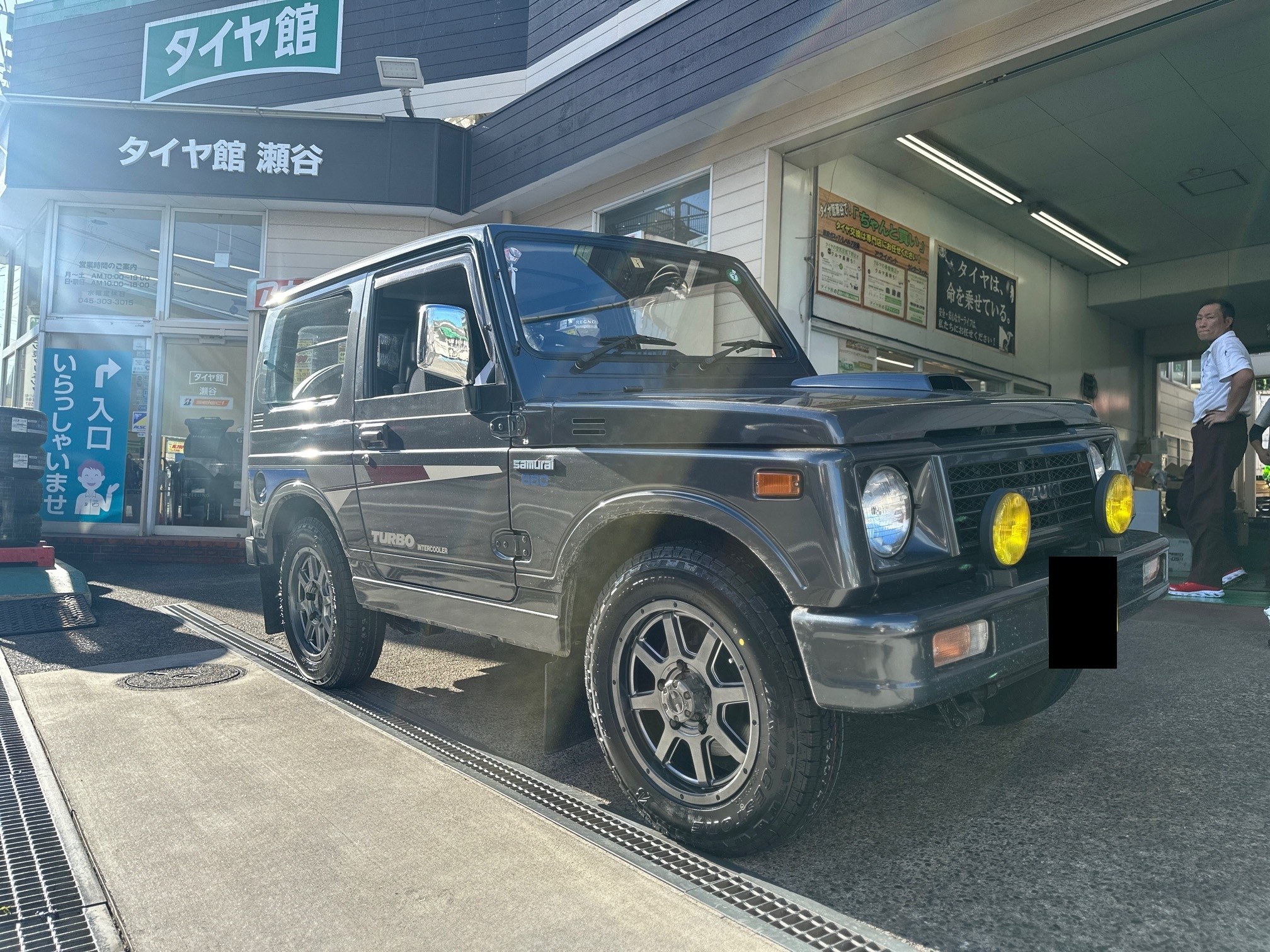 スズキ ジムニー デューラーA/T002+マッドライダー 16インチ取付