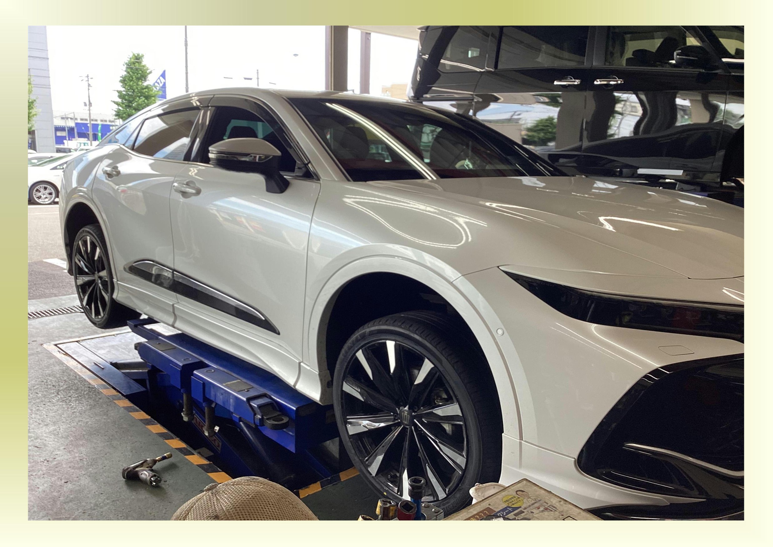 クラウン　クロスオーバー　タイヤ