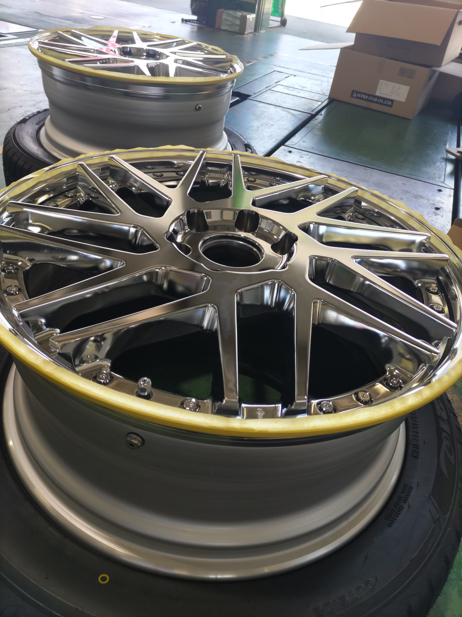 トヨタ新型ランドクルーザー ランクル250 22インチアルミ トヨタ新型ランドクルーザー ランクル250 22インチアルミ