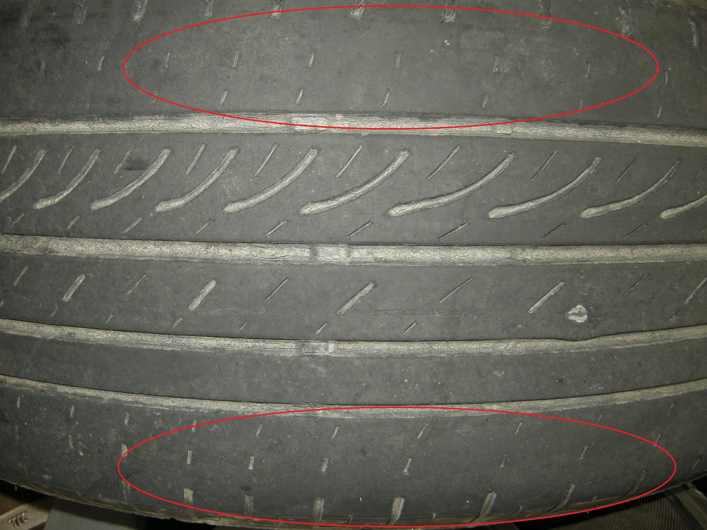 アコード タイヤ交換 ホンダ アコード タイヤ タイヤ ホイール関連 タイヤ ホイール交換 サービス事例 タイヤ館 川口 タイヤからはじまる トータルカーメンテナンス タイヤ館グループ