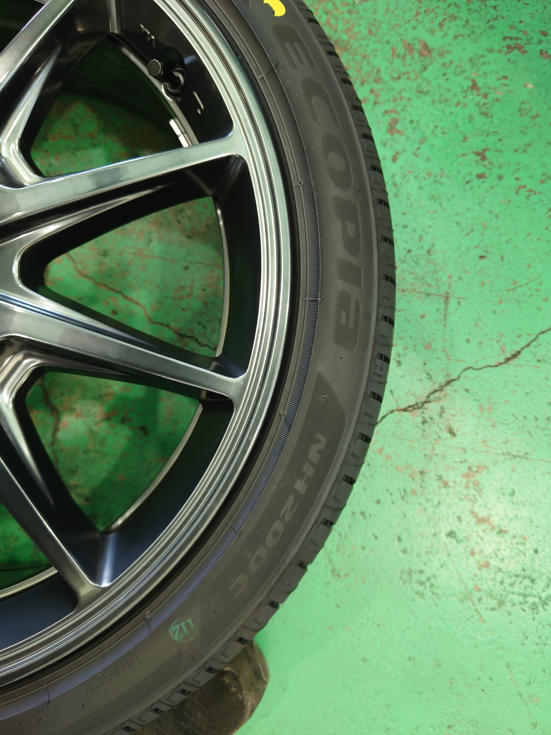 ZC33Sスイフトスポーツ タイヤホイールセット MIDホイールズ(マルカ