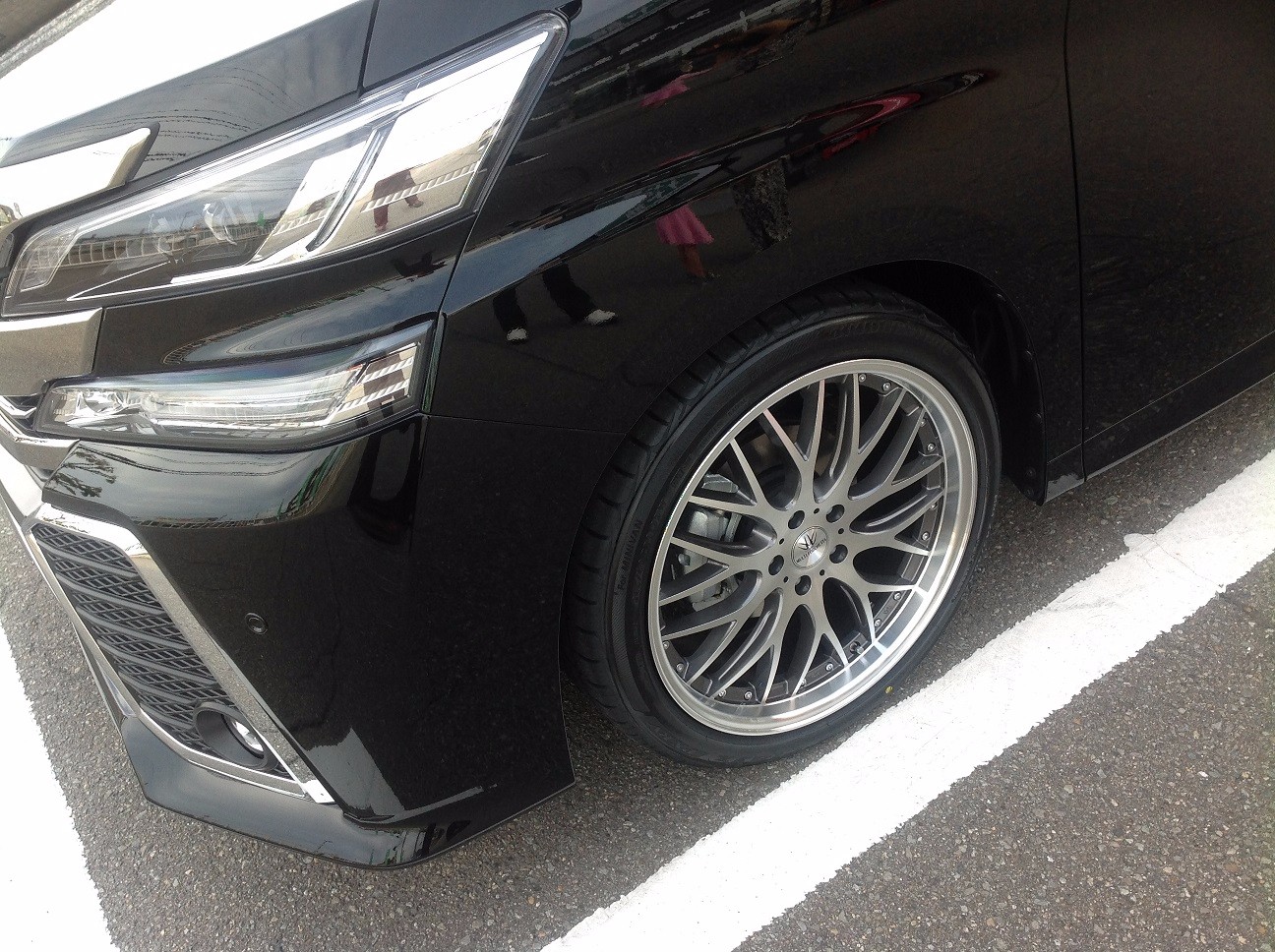 ヴェルファイア ロクサーニ２０インチ | トヨタ ヴェルファイア