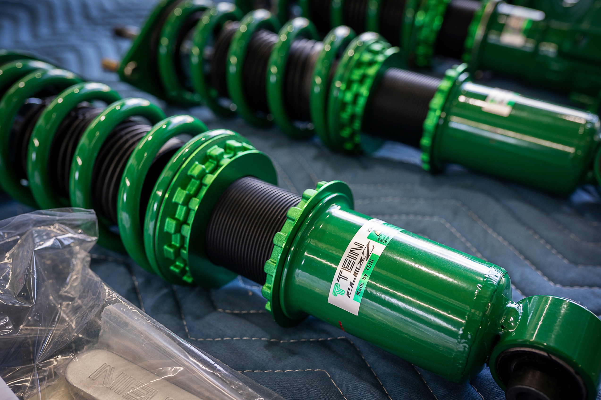 トヨタ GR86 に TEIN FLEX Z 車高調 | 店舗おススメ情報 | タイヤ館