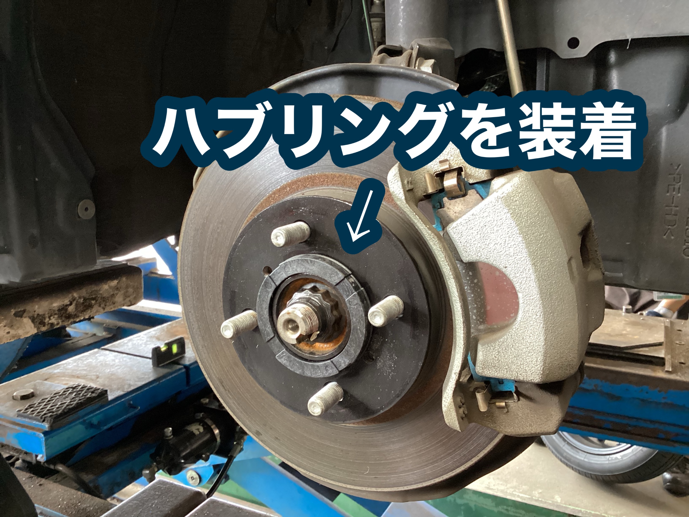 トヨタ・アクアクロスオーバー　タイヤ&ホイールセット取付