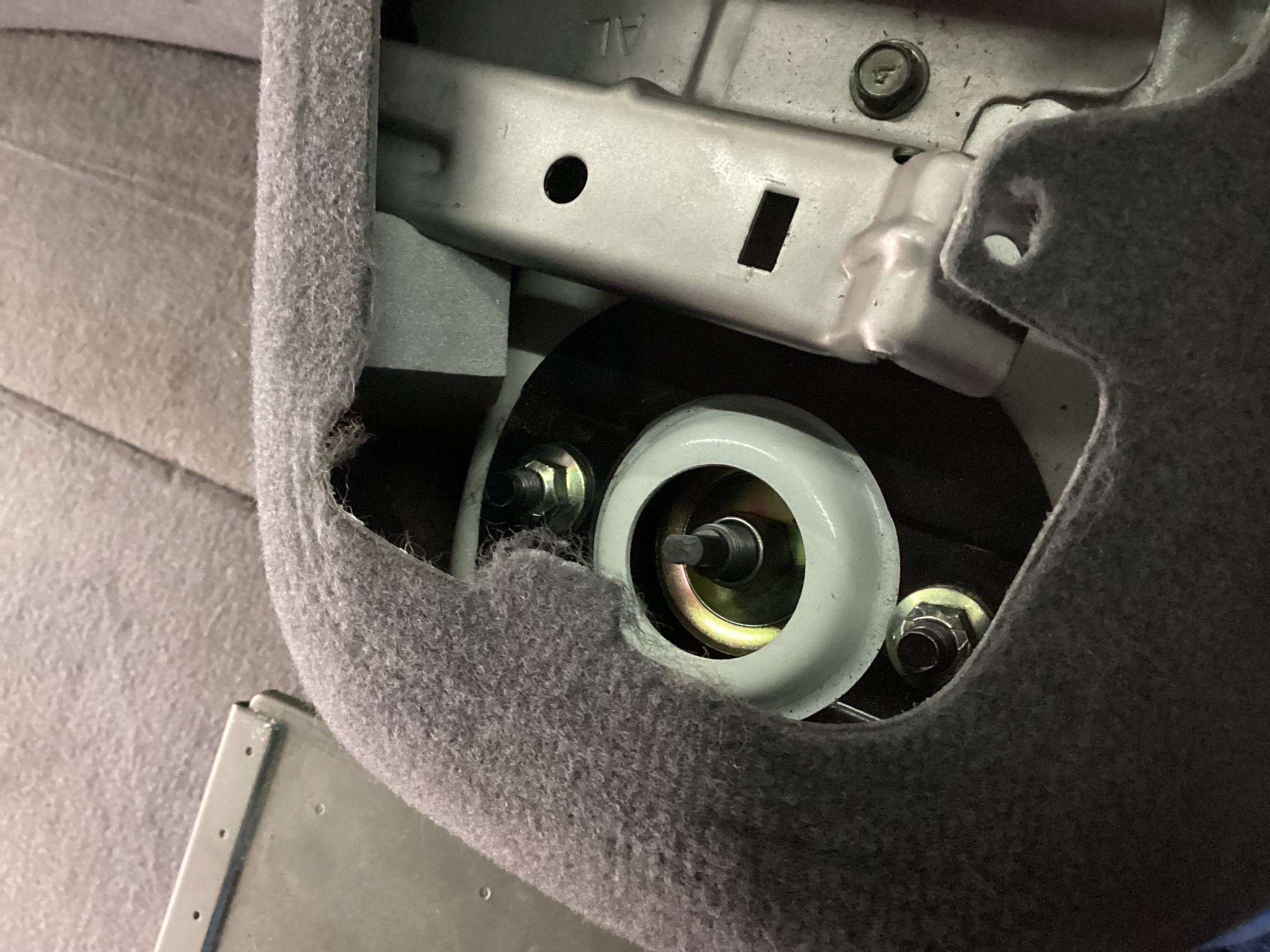 日産・ステージア(WGNC34)〜車高調取り付け(BLITZ DAMPER ZZ-R