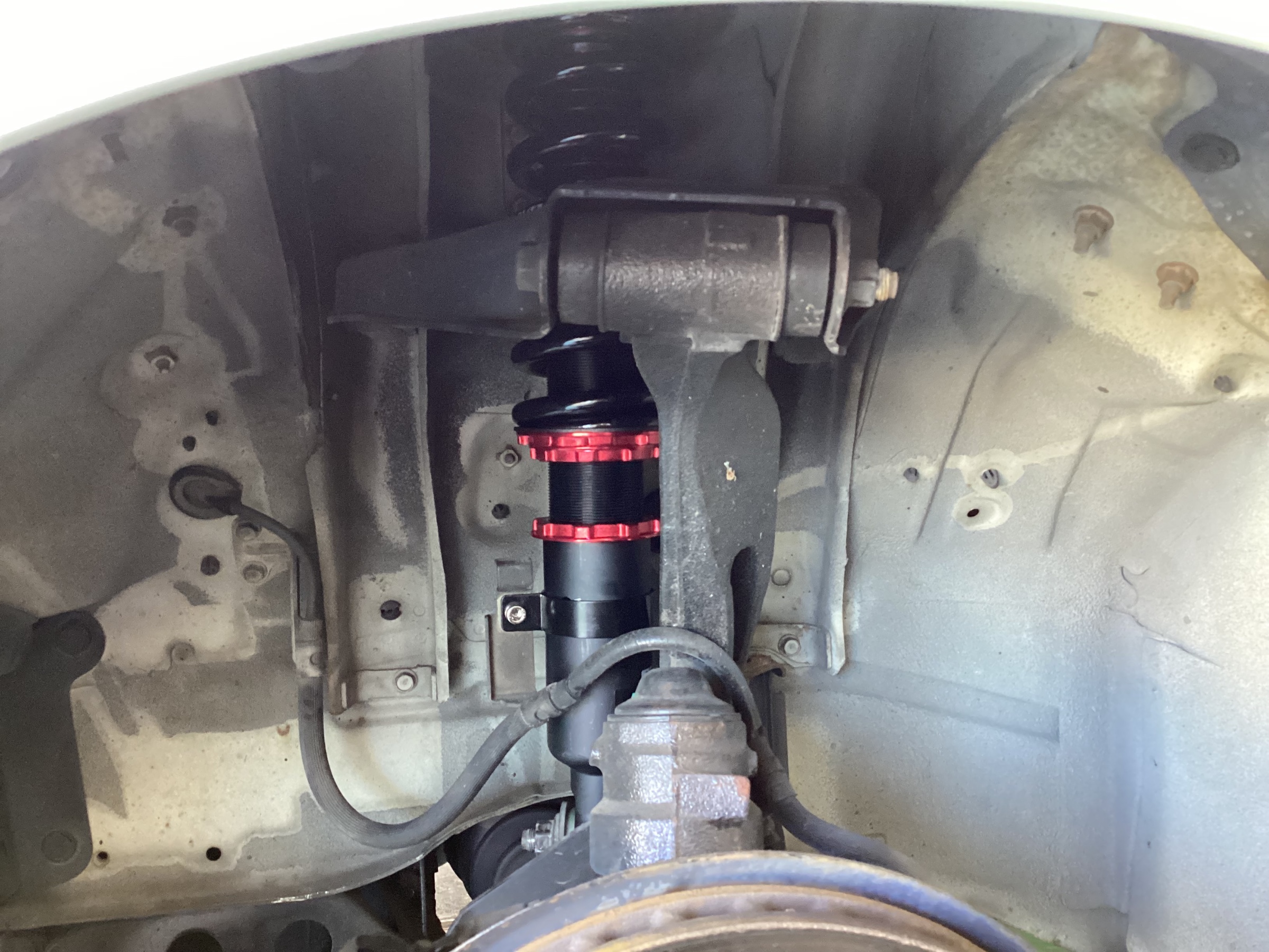 日産・ステージア(WGNC34)〜車高調取り付け(BLITZ DAMPER ZZ-R