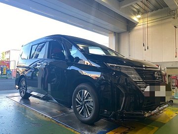 新型C28セレナ 18インチ ホイールセット取り付け♪ | 店舗お