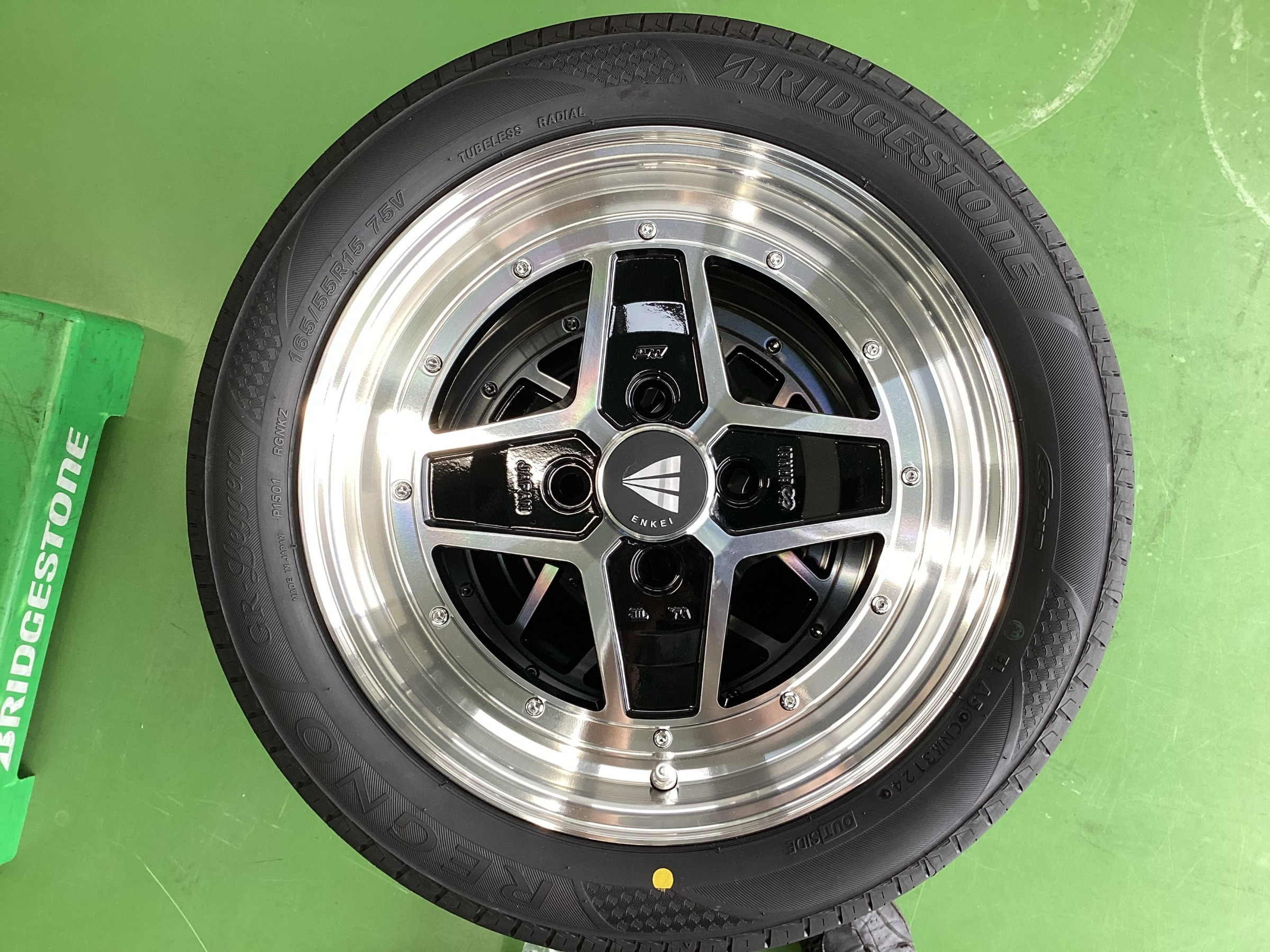 スズキ・ワゴンR(MH55S)タイヤ・ホイールセット取り付け＆アライメント