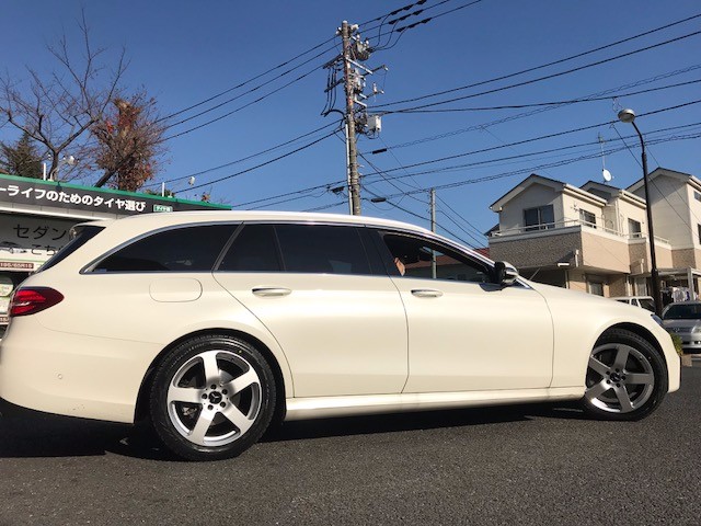 メルセデス・ベンツ (W213) スタッドレスタイヤ取り付け メルセデス・ベンツ (W213) スタッドレスタイヤ取り付け