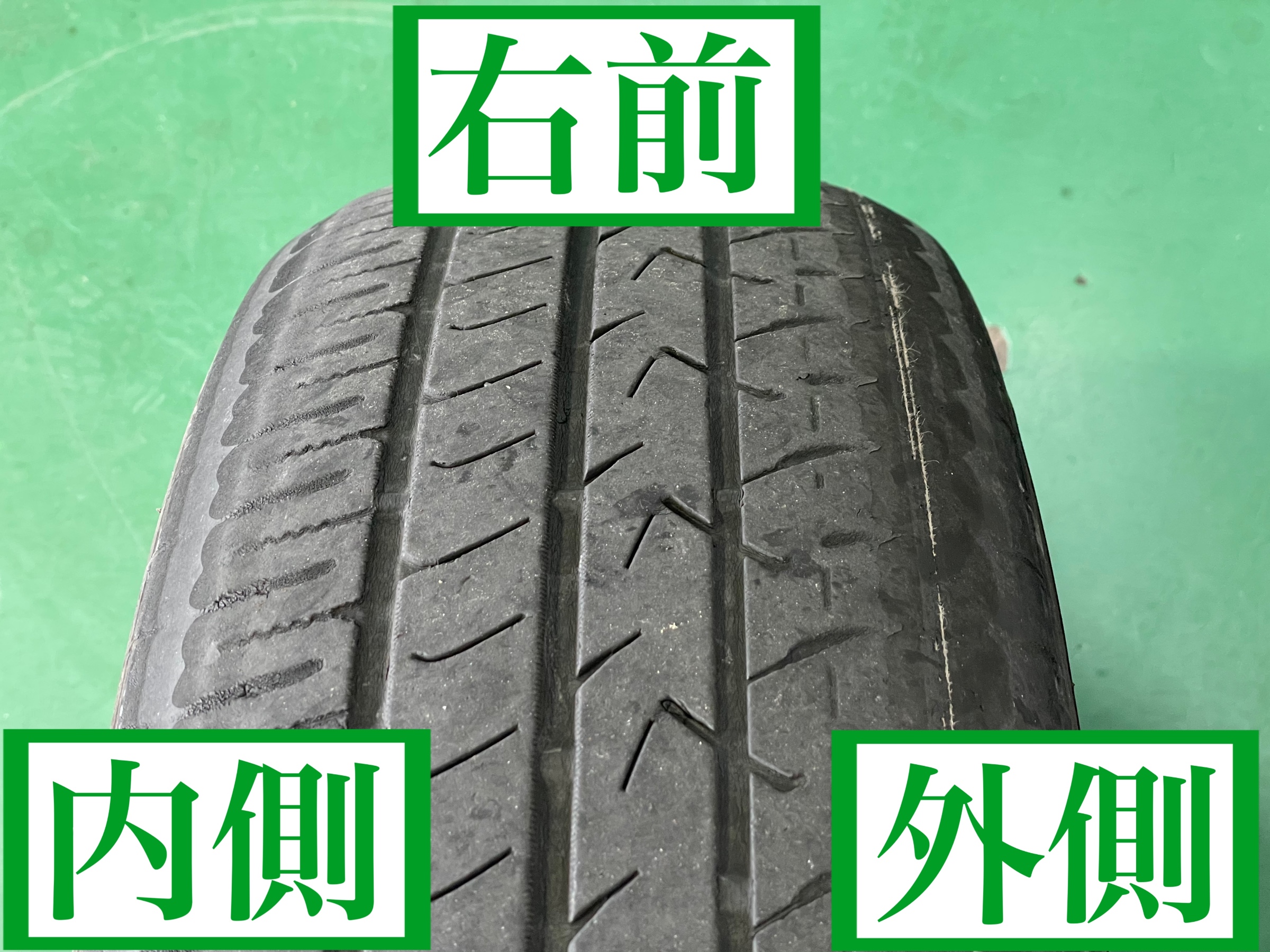 タイヤ館加古川 トヨタ ノア ZRR70W　タイヤ交換