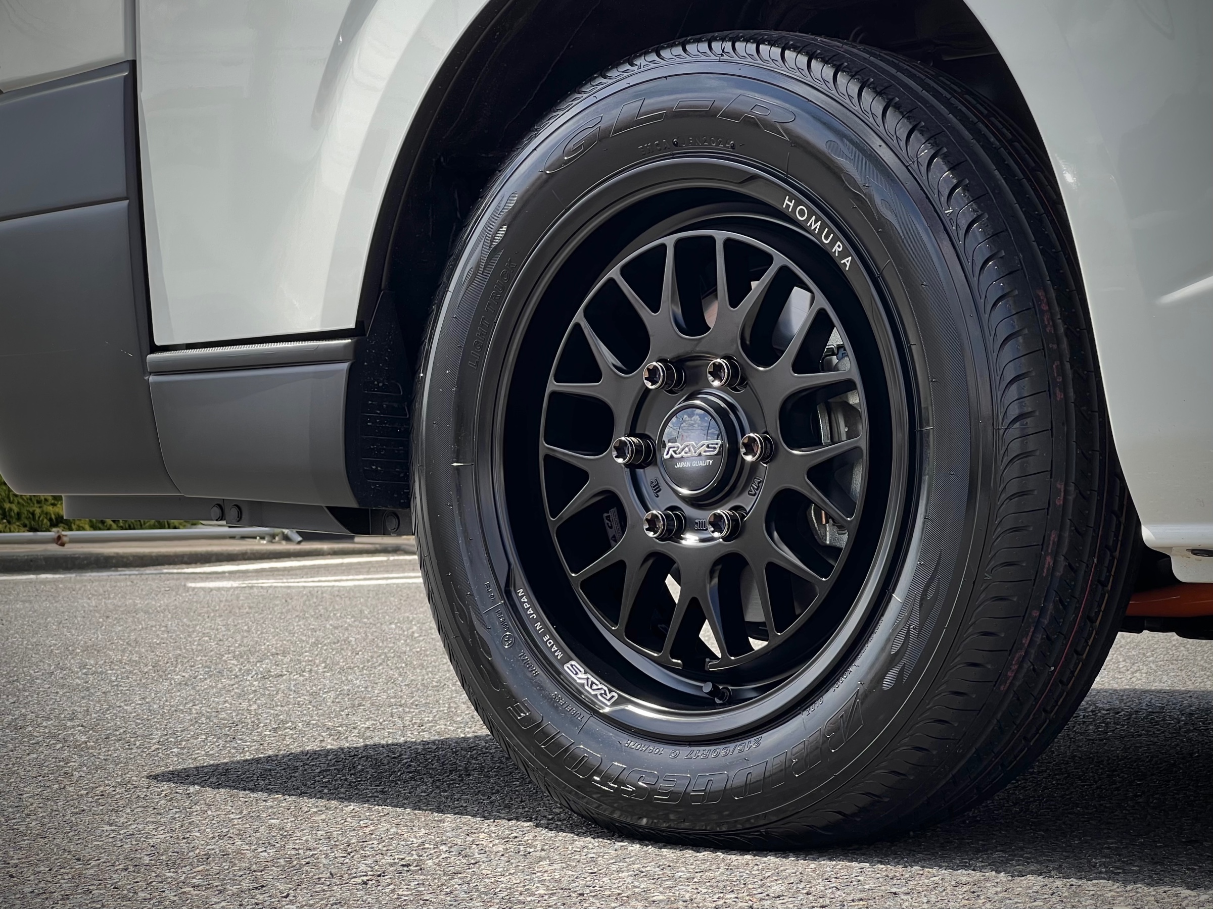 スペシャル特典 TOYOTA HIACE・RAYS HOMURA 2×9L-RA・GL-R 装着。 | 店舗お ウエイトトレーニング