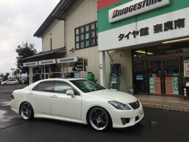 ☆200系 クラウン ホイール交換☆ | トヨタ クラウンアスリート