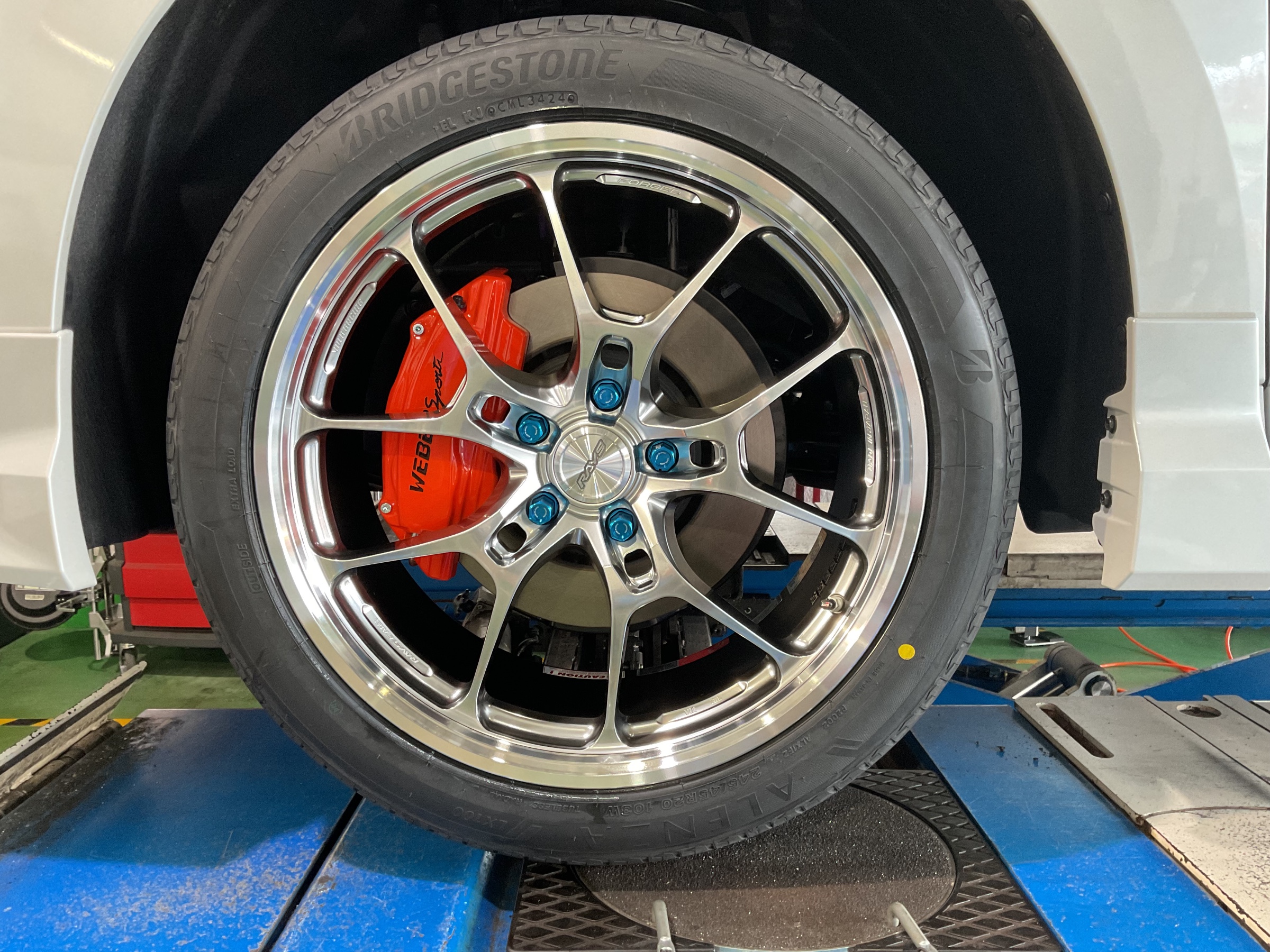 40アルファード 20インチホイールセット取付☆ボルクレーシング