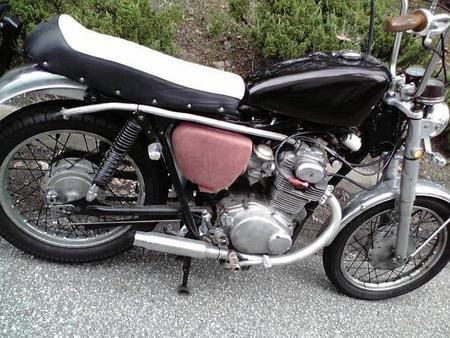 Cb250エクスポート スタッフブログ タイヤ館 八千代 千葉県のタイヤ カー用品ショップ タイヤからはじまる トータルカーメンテナンス タイヤ館グループ