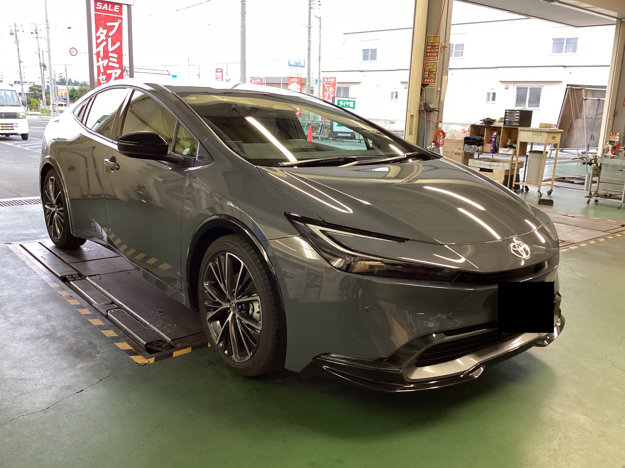 60プリウス RAYS HOMURA 2X7FT 19インチ装着！ | 店舗おススメ情報