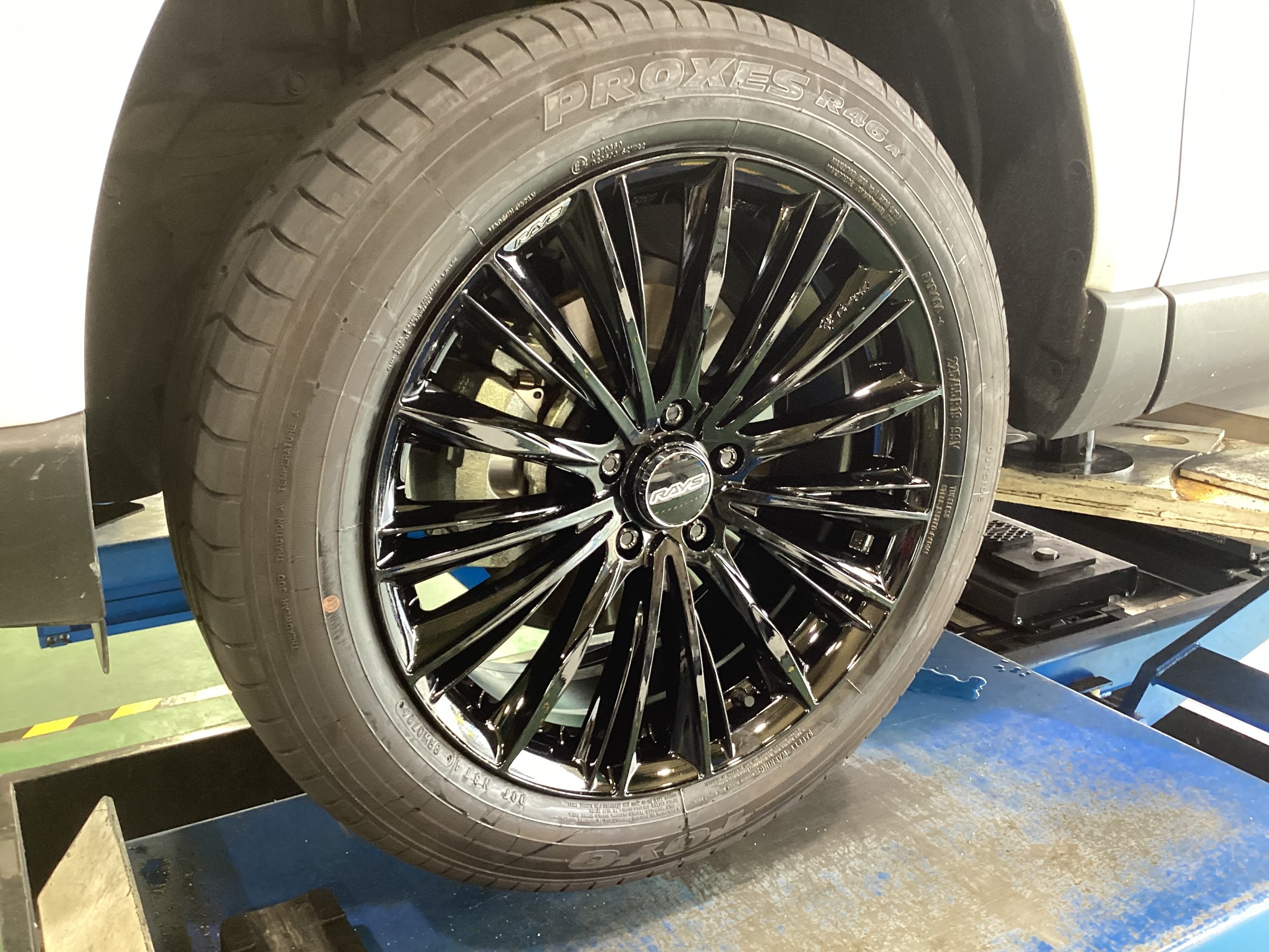 トヨタ ハリアー MXUA80 アルミホイール交換 のご紹介。 | 店舗お
