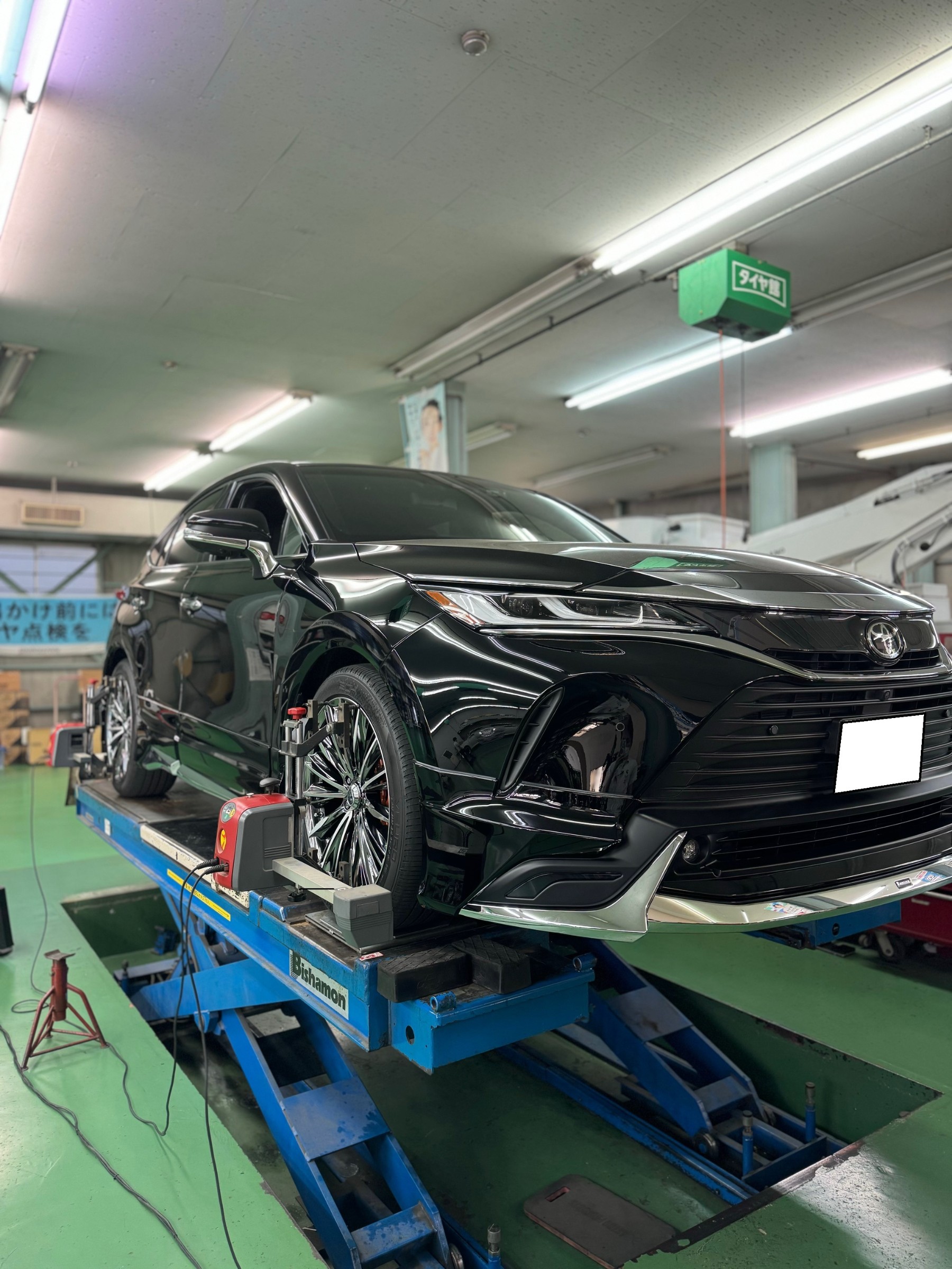 80系ハリアー 車高調取り付け | 店舗おススメ情報 | タイヤ館 80系ハリアー 車高調取り付け | 店舗おススメ情報 | タイヤ館