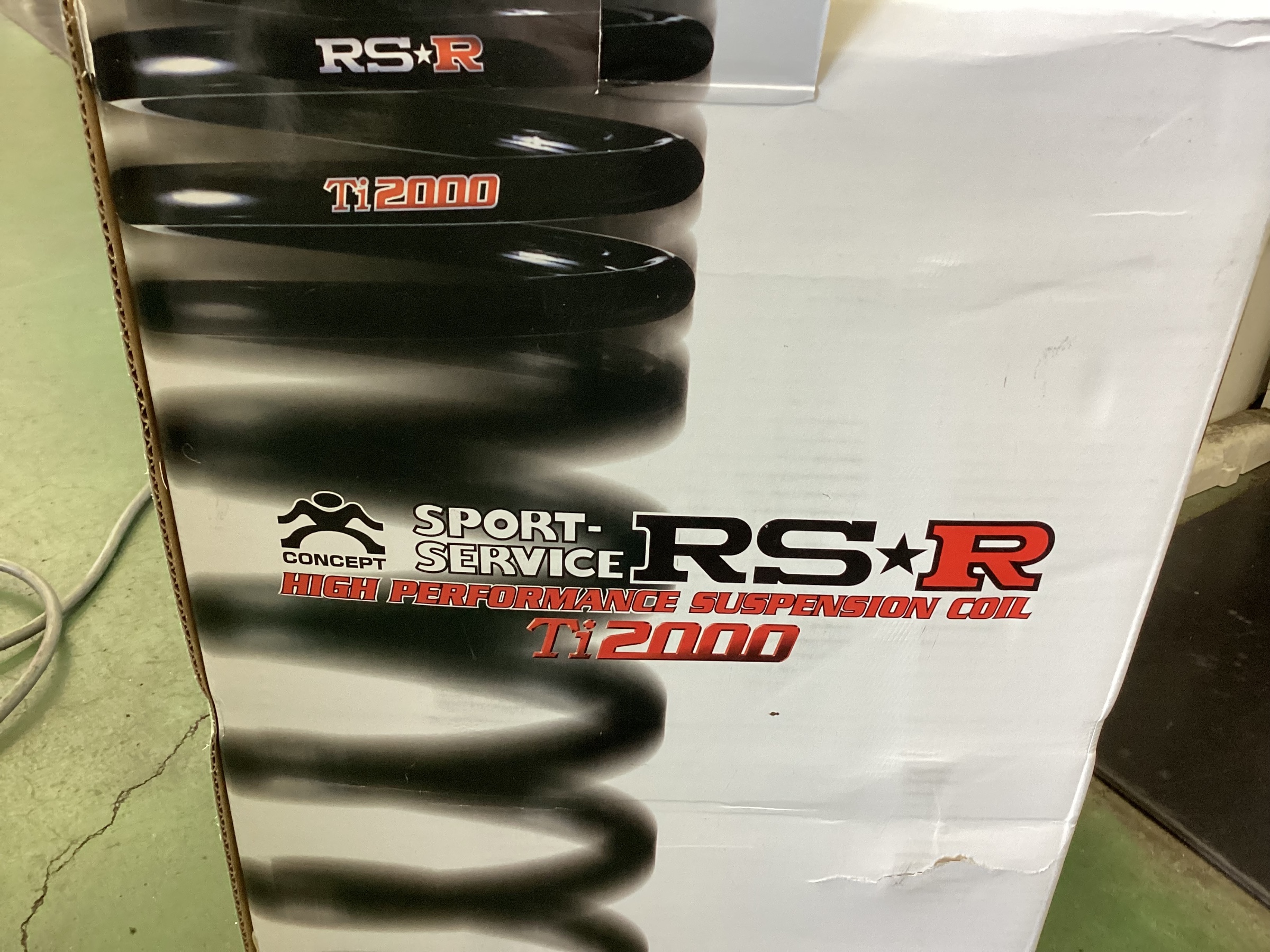 ti2000 RSR ダウンサス AXU 80 ハリアー スプリング