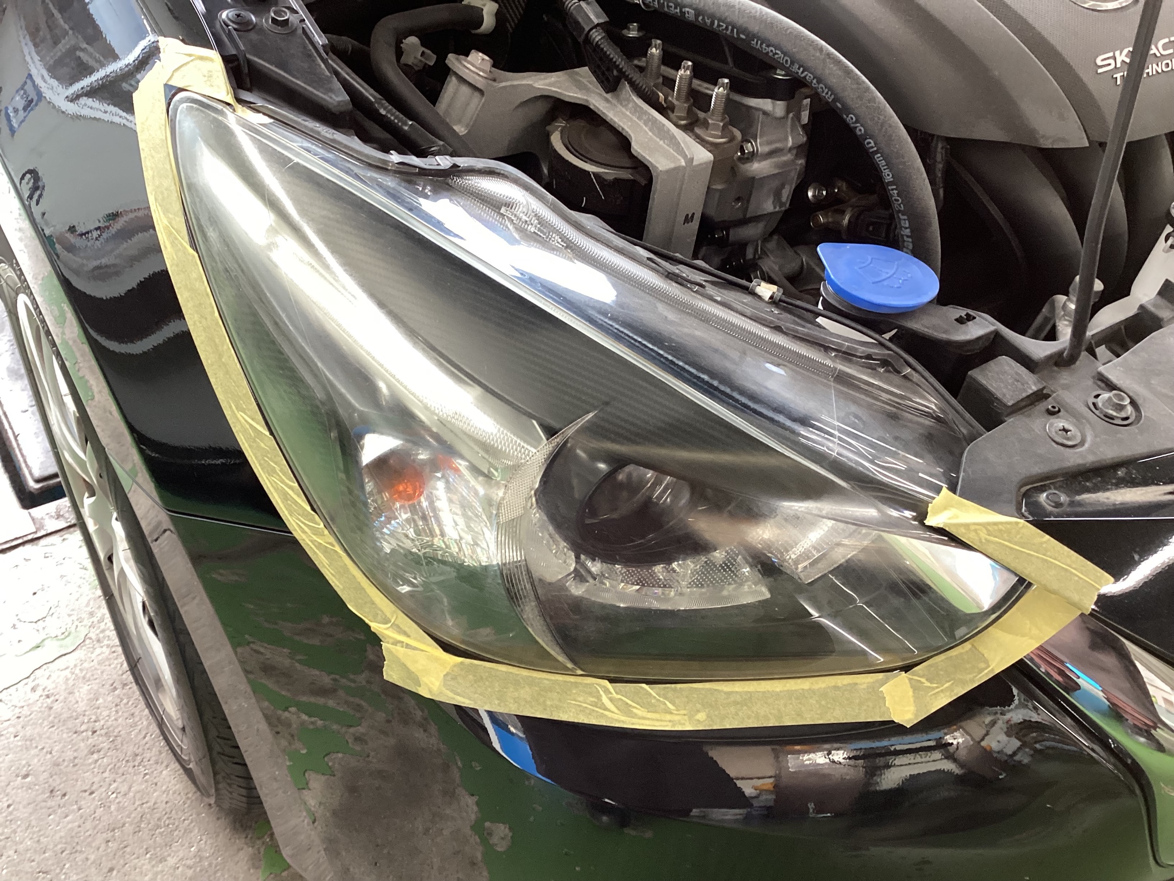 ヘッドライトコーティング作業