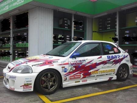 シビックｅｋ９ ジムカーナ車両 御来店です スタッフ日記 タイヤ館 香流 愛知県 三重県のタイヤ カー用品ショップ タイヤからはじまる トータルカーメンテナンス タイヤ館グループ