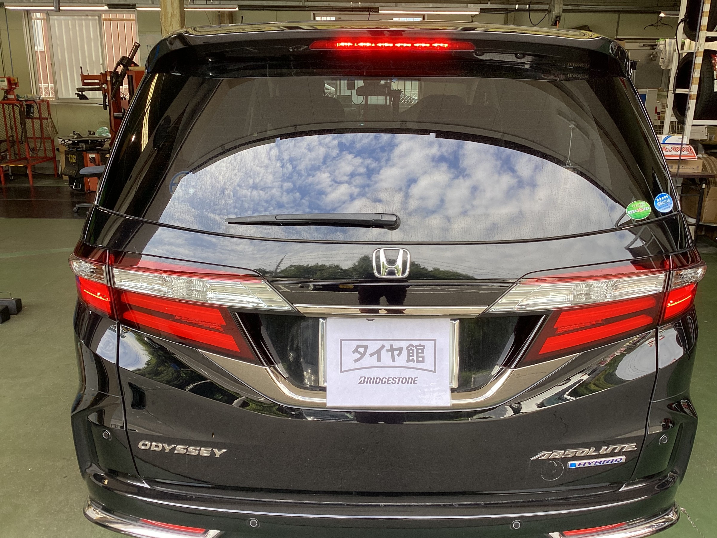 乗り心地、静粛性重視ならやはりレグノ！？ホンダRC４型オデッセイ　　レグノGR-XⅢへタイヤ交換タイヤ館五日市
