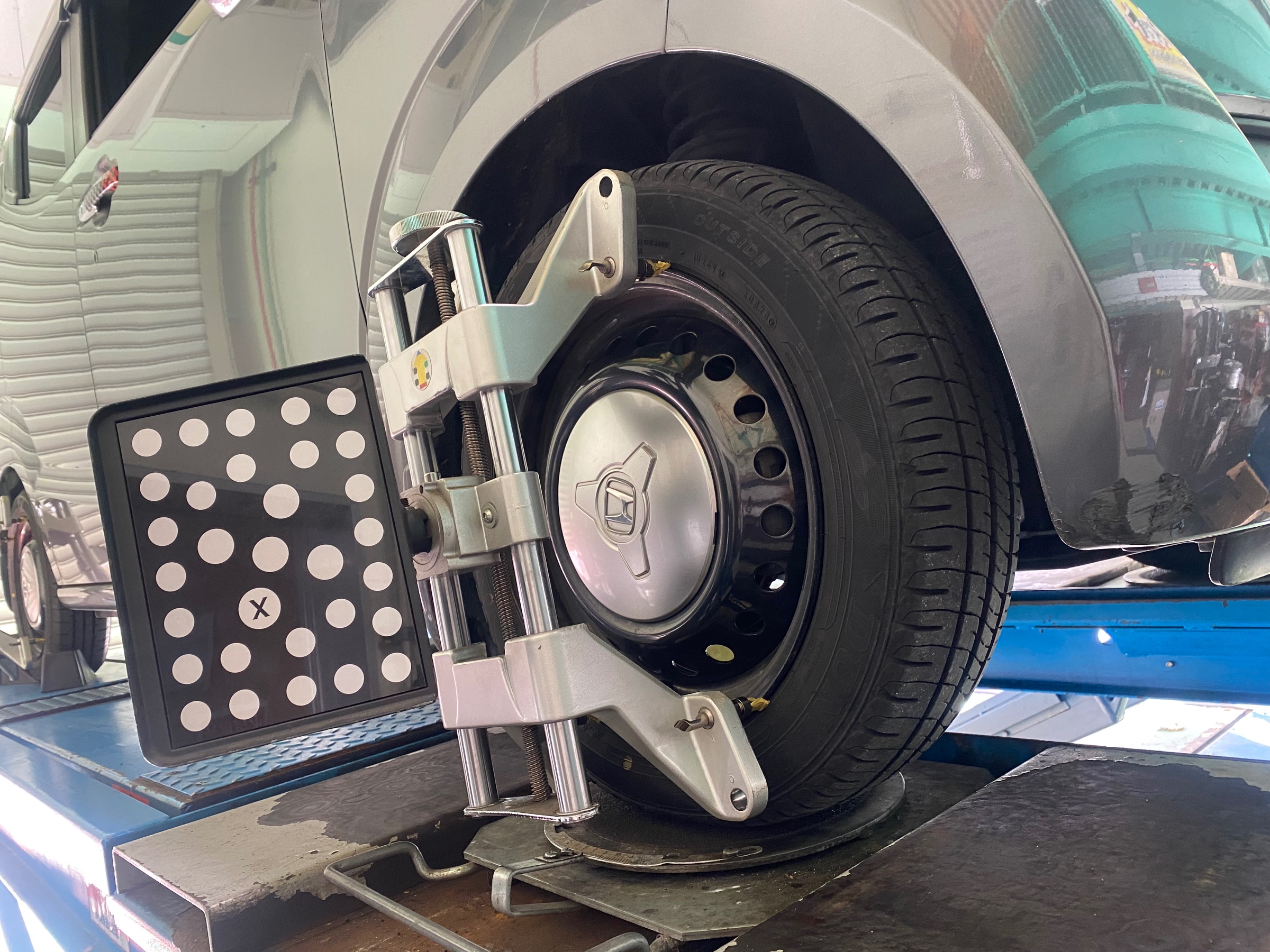 HONDA N-BOX SLASH JF1型 ハンドルセンターが気になり〜直進時