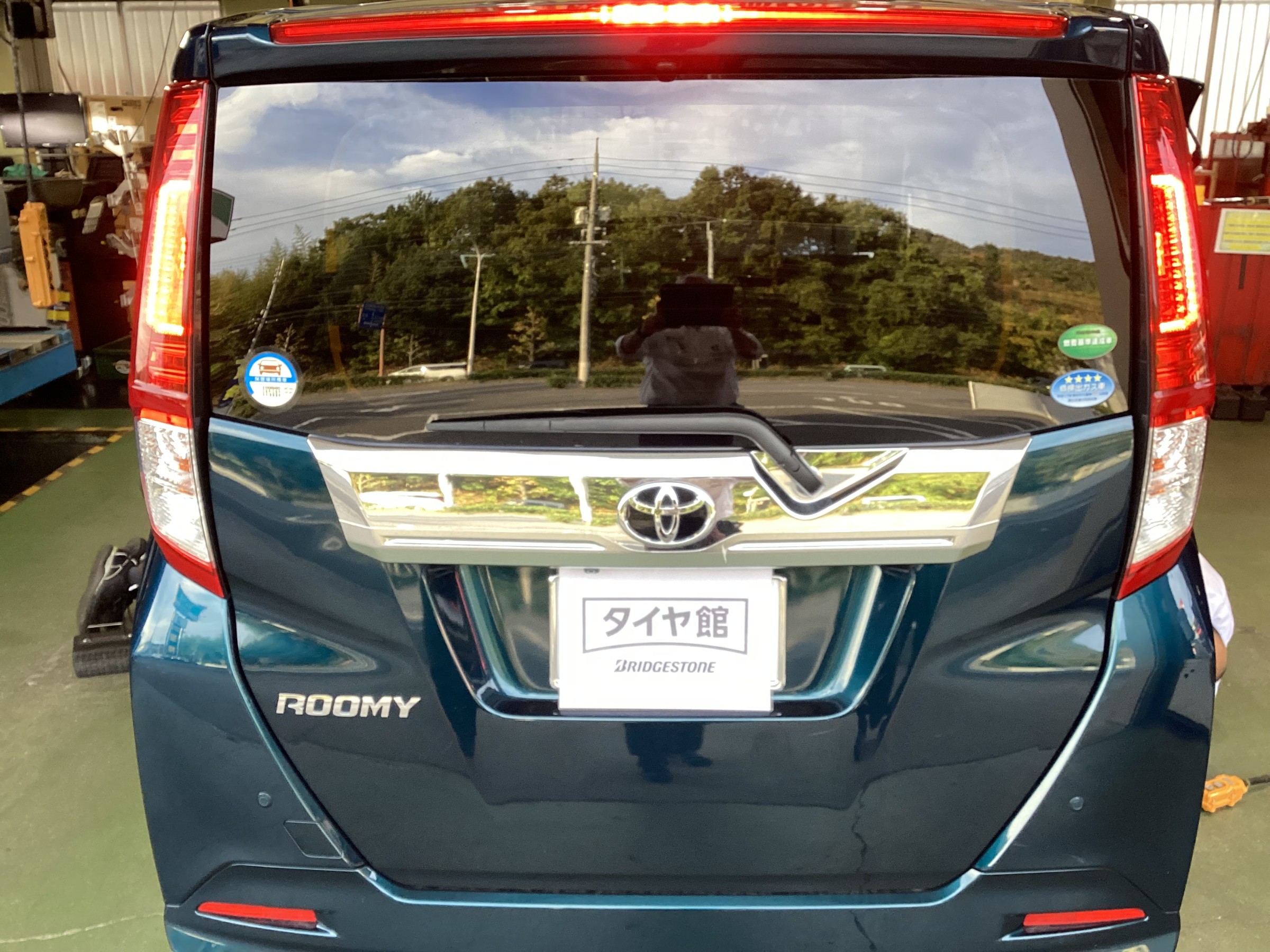 トヨタ　ルーミー　ブリザックVRX３　スタッドレスタイヤホイールセット取り付け　タイヤ交換タイヤ館五日市