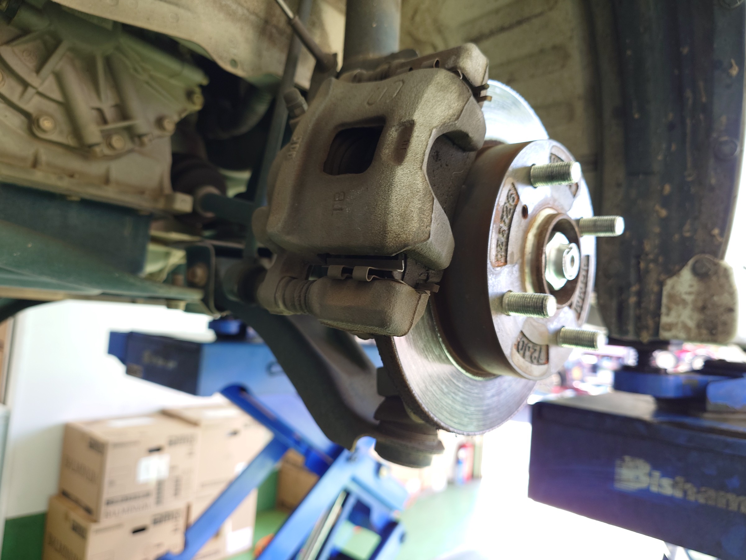 SUZUKI・WAGON R・MH23S 】ロアアーム交換 | 店舗おススメ情報