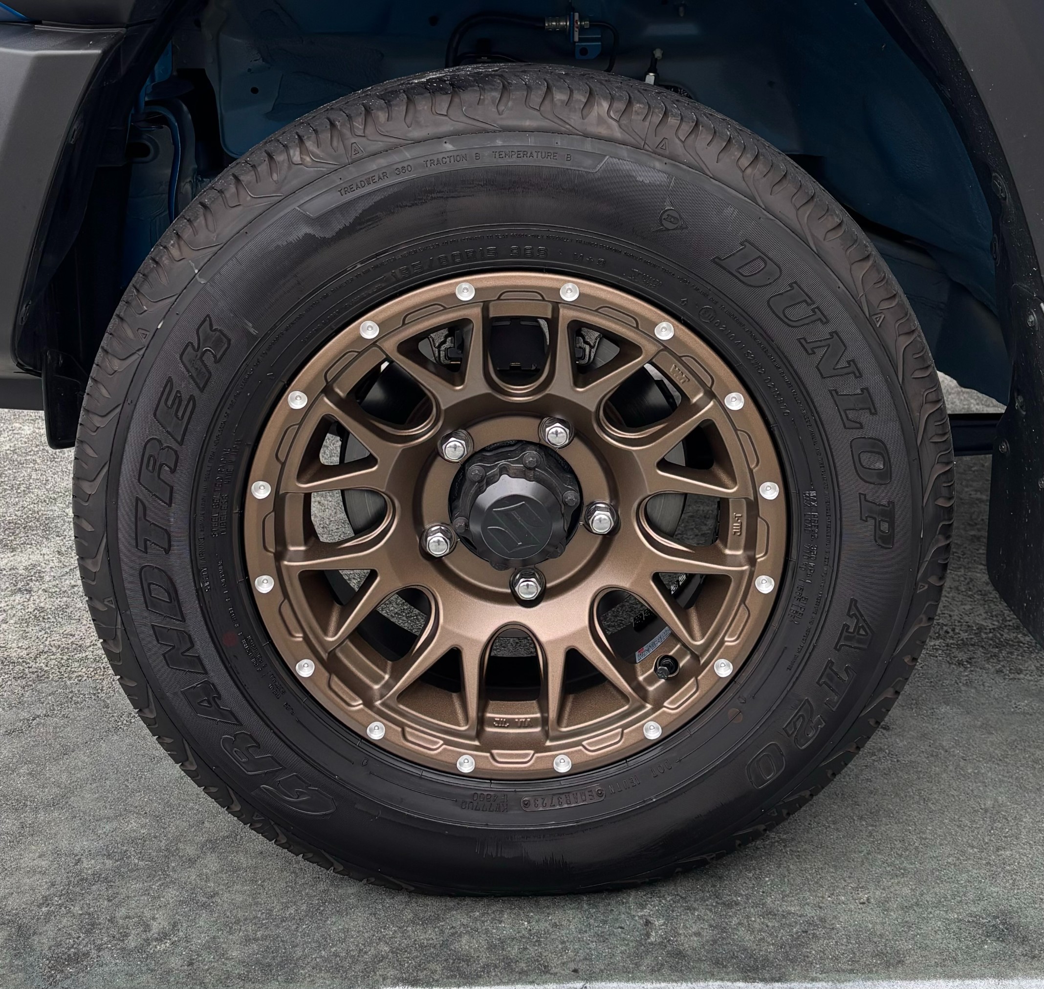 ジムニーシエラ マッドヴァンス08装着 | 店舗おススメ情報 | タイヤ館