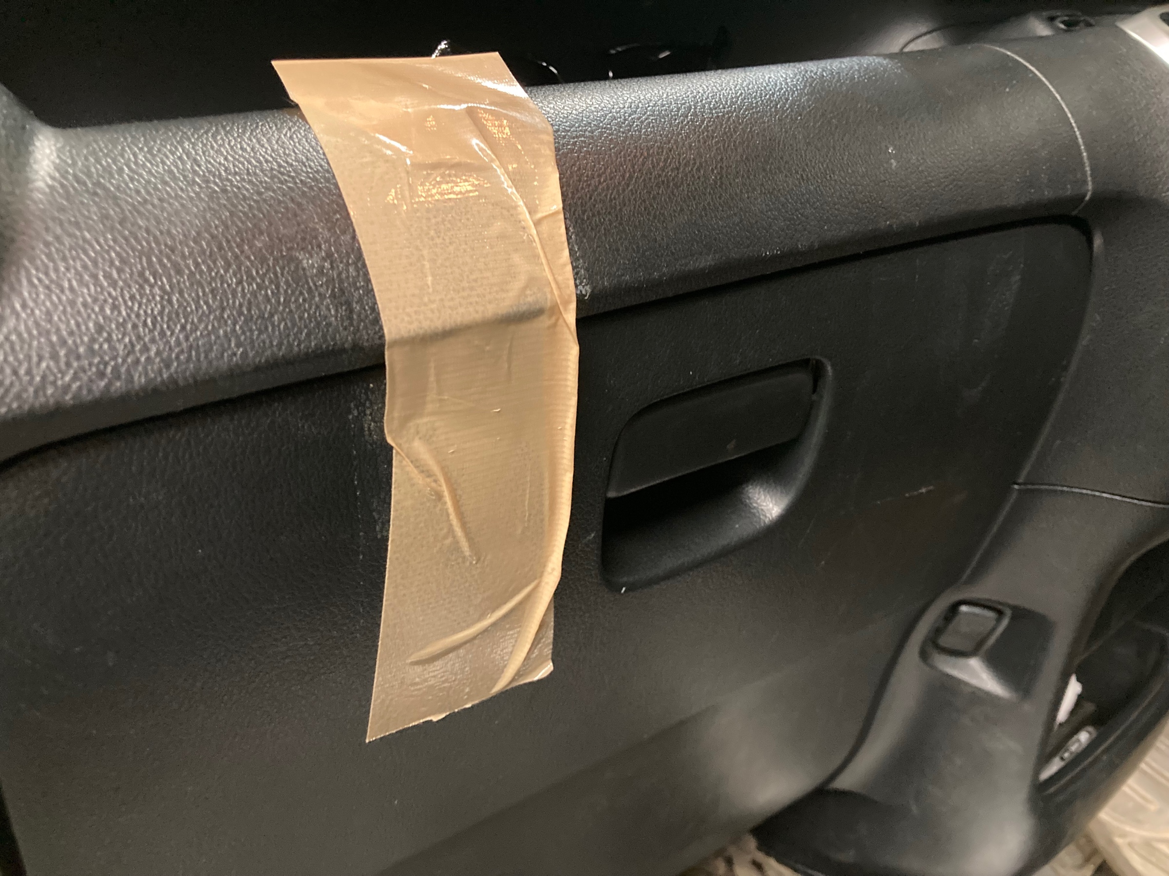 ホンダ・N-BOX・JF1】こんなトラブルも解決！「グローブボックスが