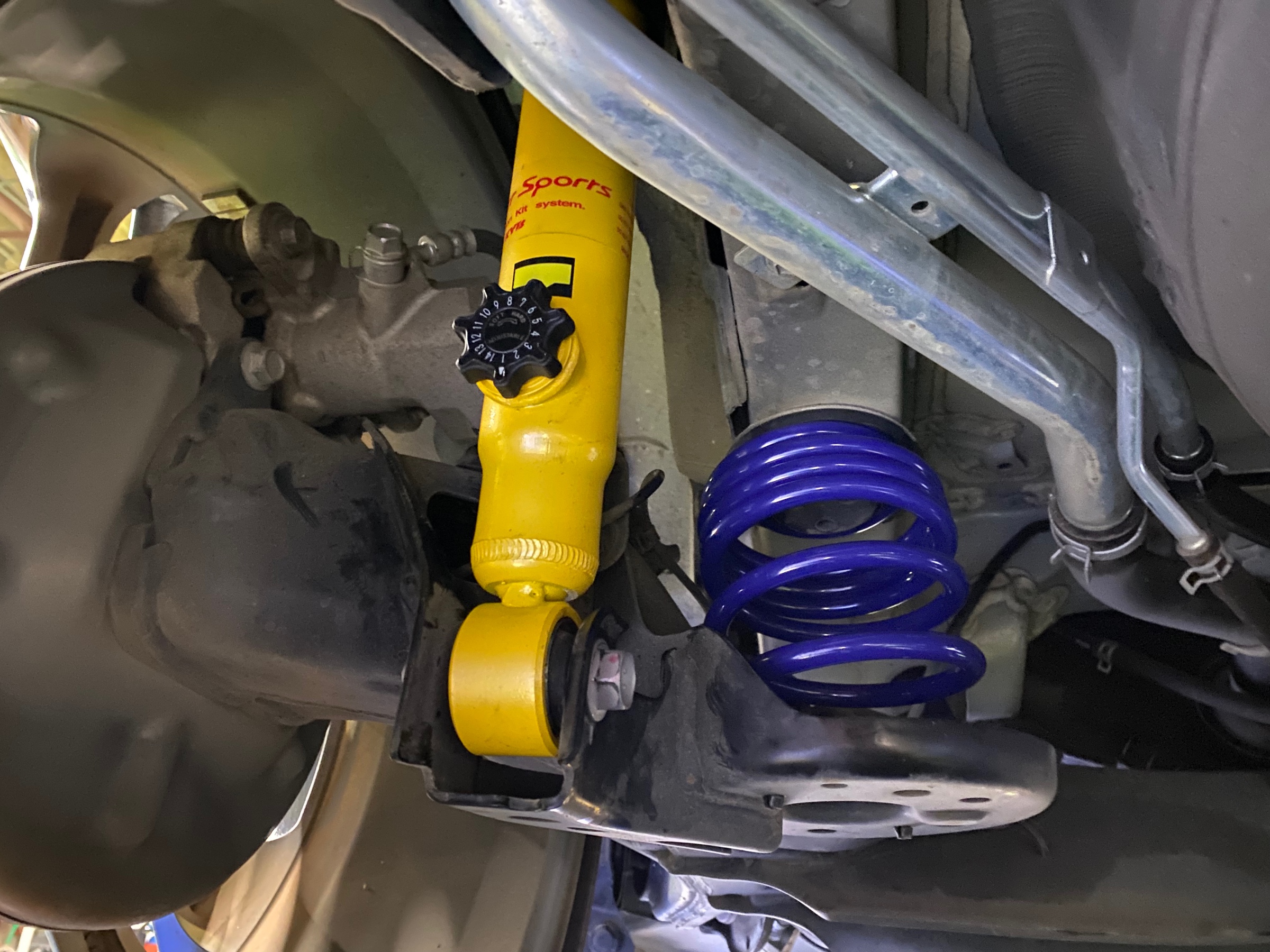 スズキ・スイフトスポーツ・ZC33S】足廻り交換☆ | 店舗おススメ情報