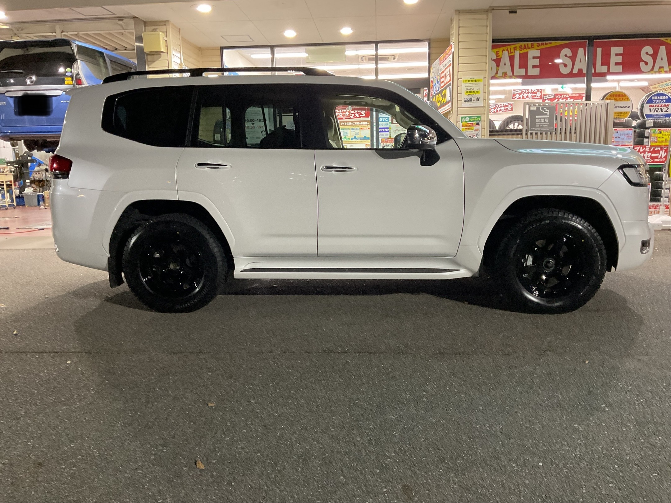 ランクル300にブリザックDM-V3&レイズDR-Xスノーセレクション装着