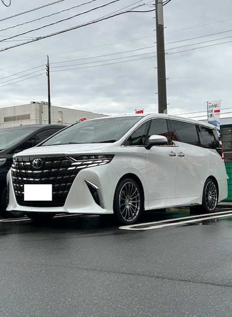 アルファード　まーち★ RAYS VMF L-01 取付作業 / 40アルファード | 店舗おススメ情報