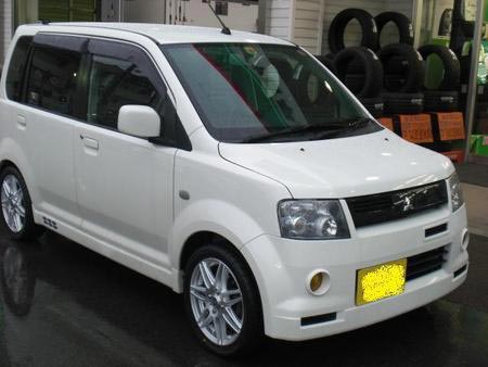 軽スポーツカーにｒｅ １１を装着 サービス事例 タイヤ館 平 福島県のタイヤ カー用品ショップ タイヤからはじまる トータルカーメンテナンス タイヤ館グループ