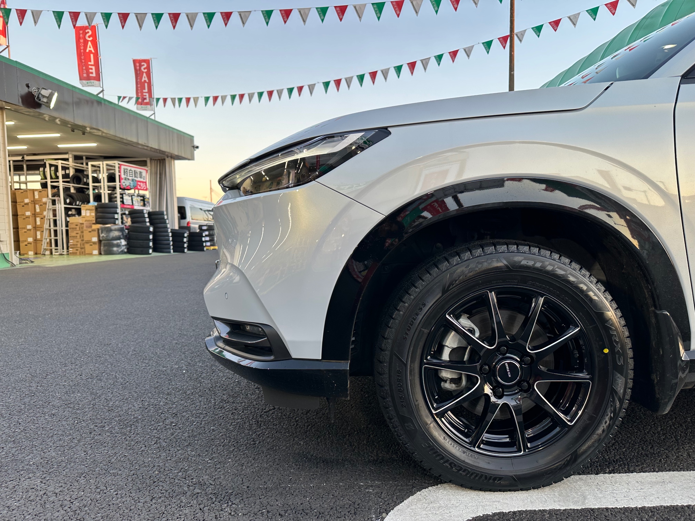 215/60R16 スタッドレス&ホイールセット★ホンダ ヴェゼルにて使用 楽天市場】ヴェゼル スタッドレス ホイールセット 215/60r16の通販