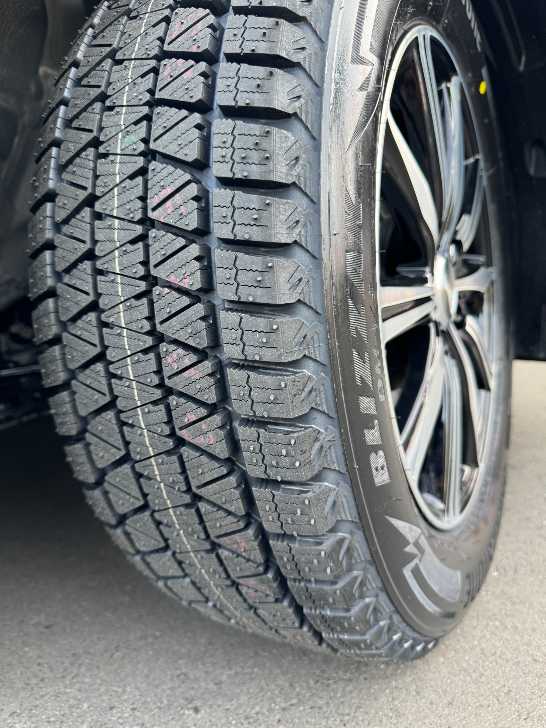 スバル レイバック】スタッドレスアルミセットお取付けです