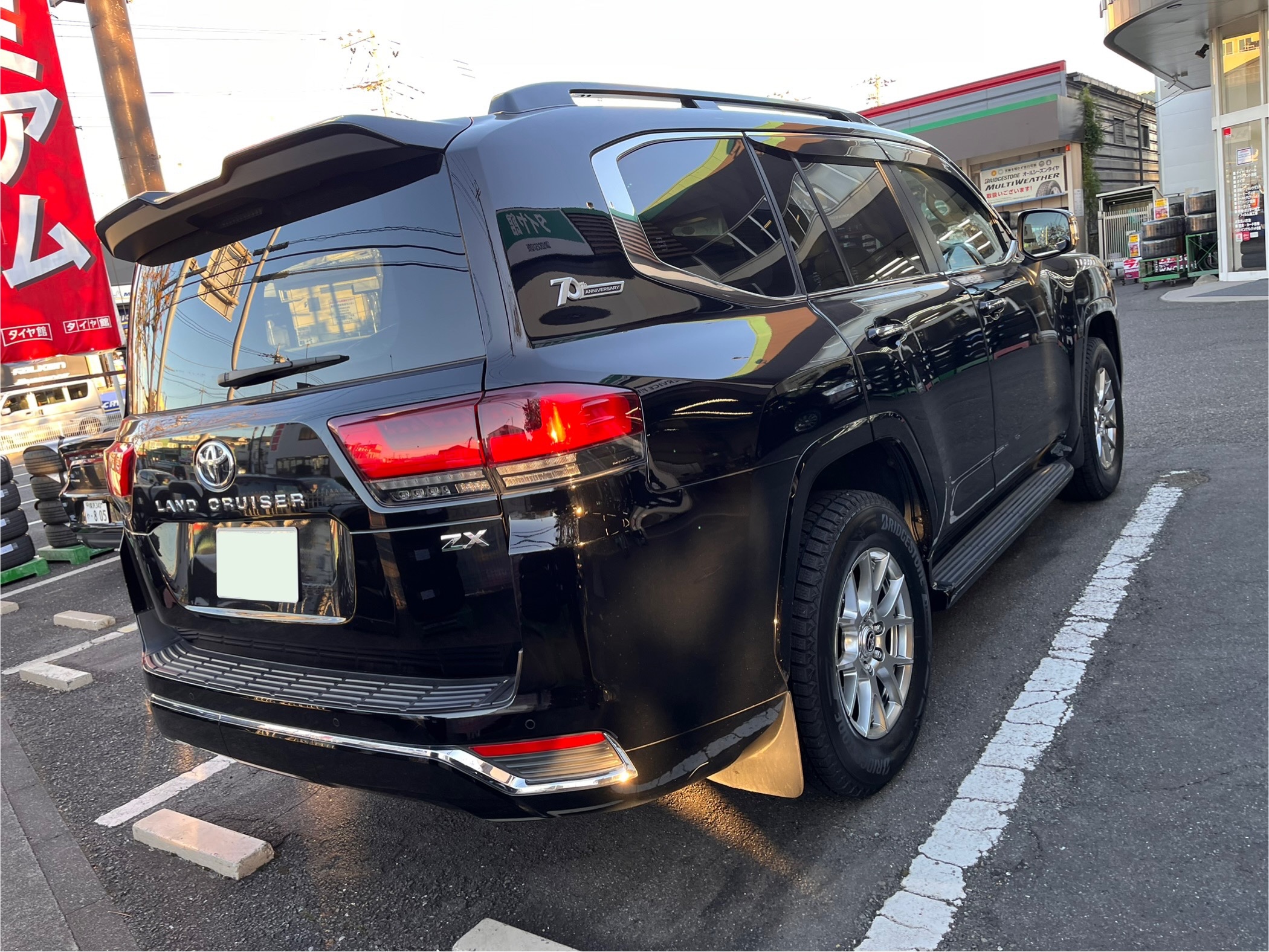 ランクル300にスタッドレスタイヤホイールセット取付 | 店舗おススメ