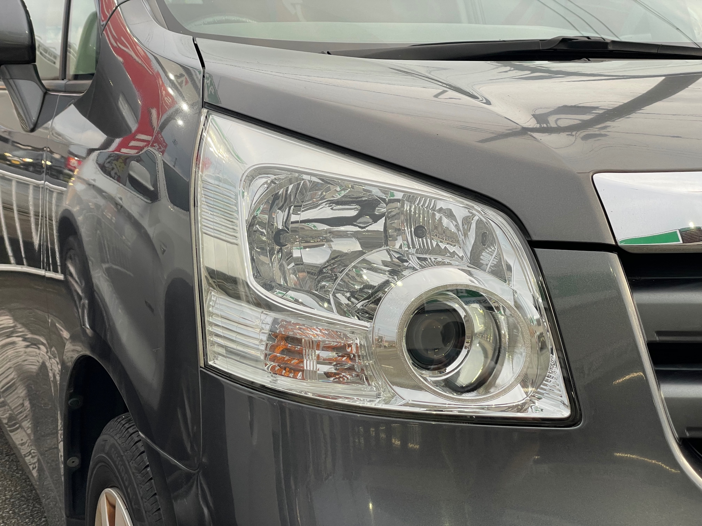 タイヤ館加古川 トヨタ ノア ZRR70G　ヘッドライトコーティング