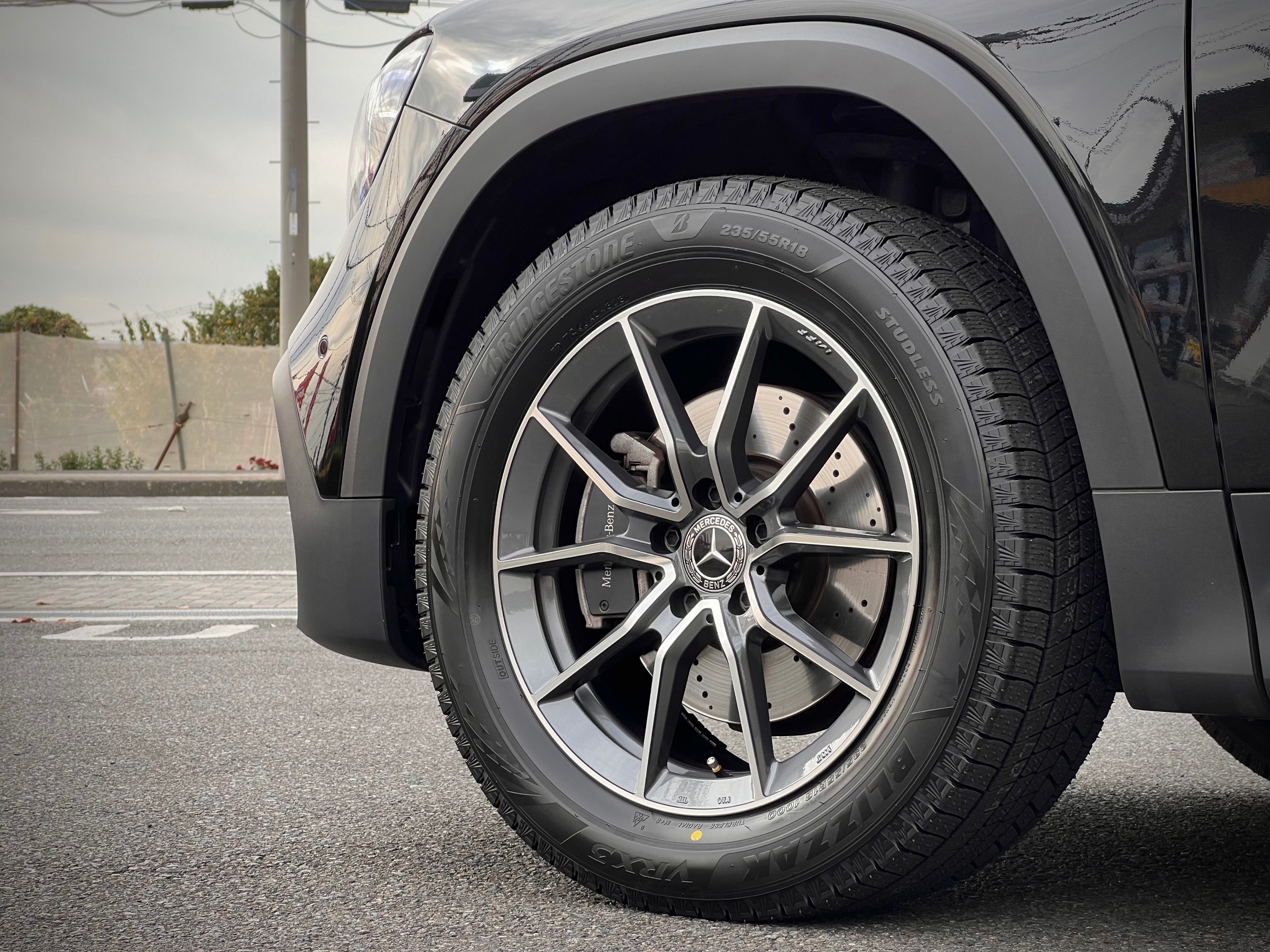 Mercedes Benz GLB220d ・BLIZZAK VRX3 ・MAK ARGENTO FF 装着